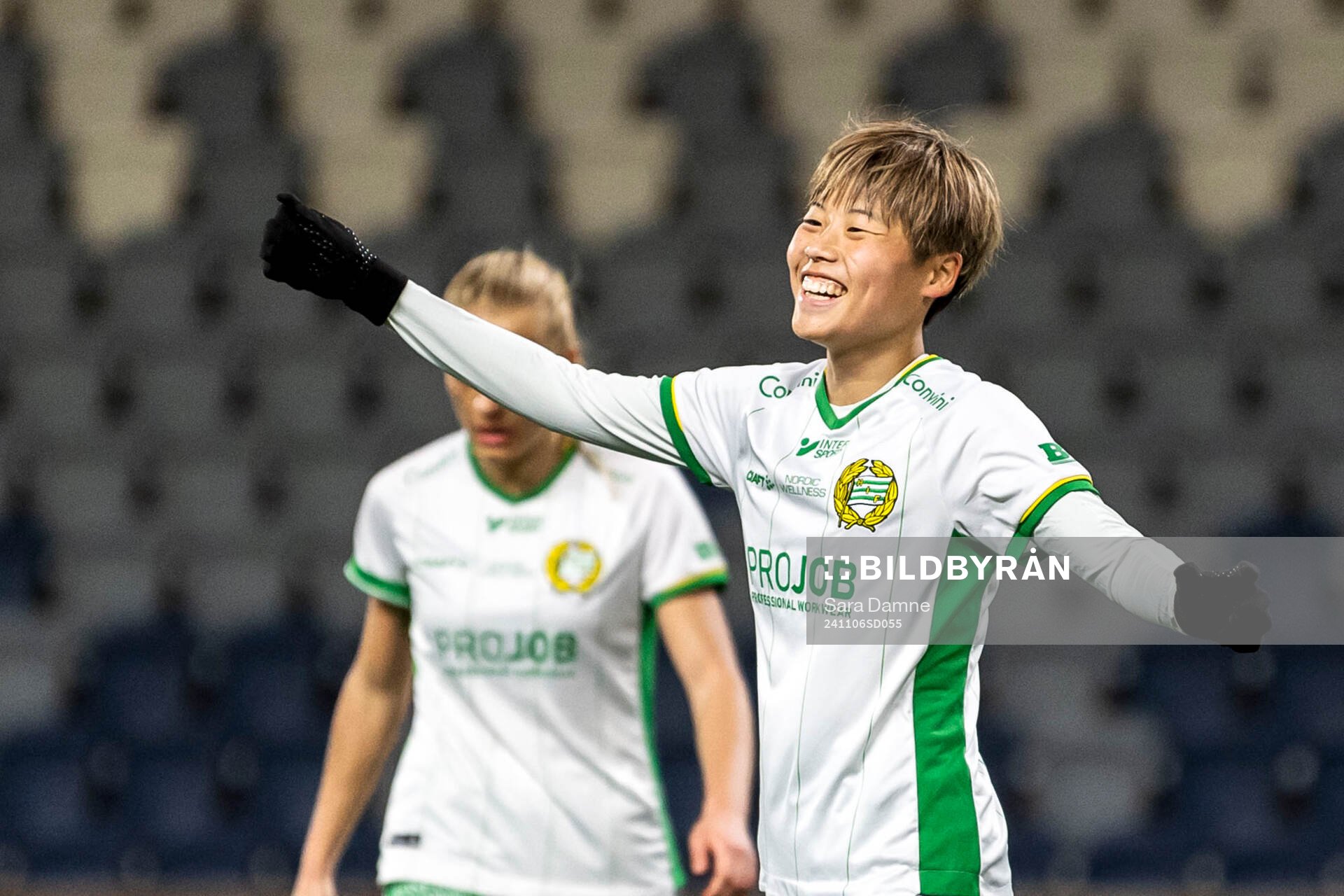 Hammarbys Suzu Amano jublar