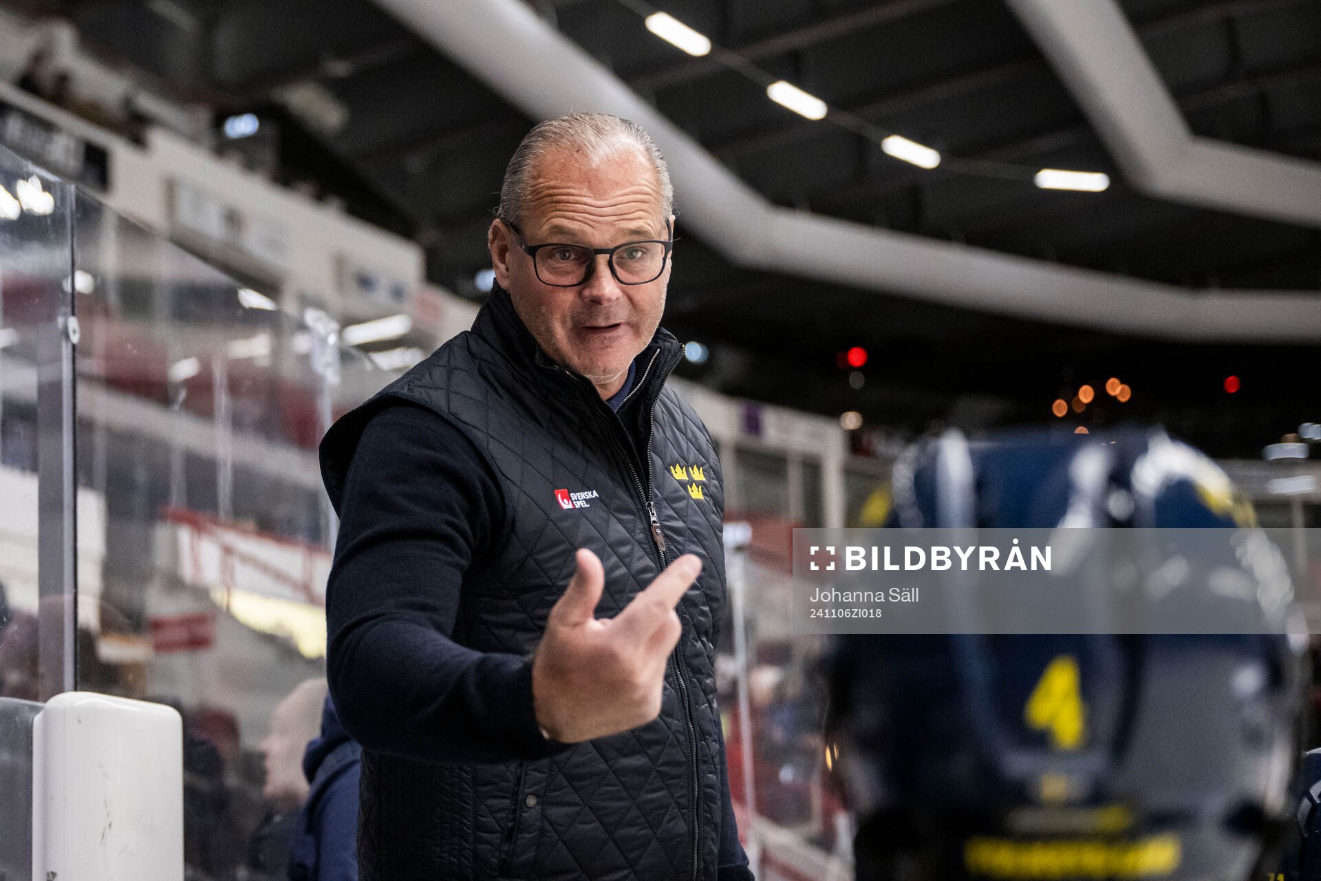 Assistant coach Andreas Spångberg of Sweden