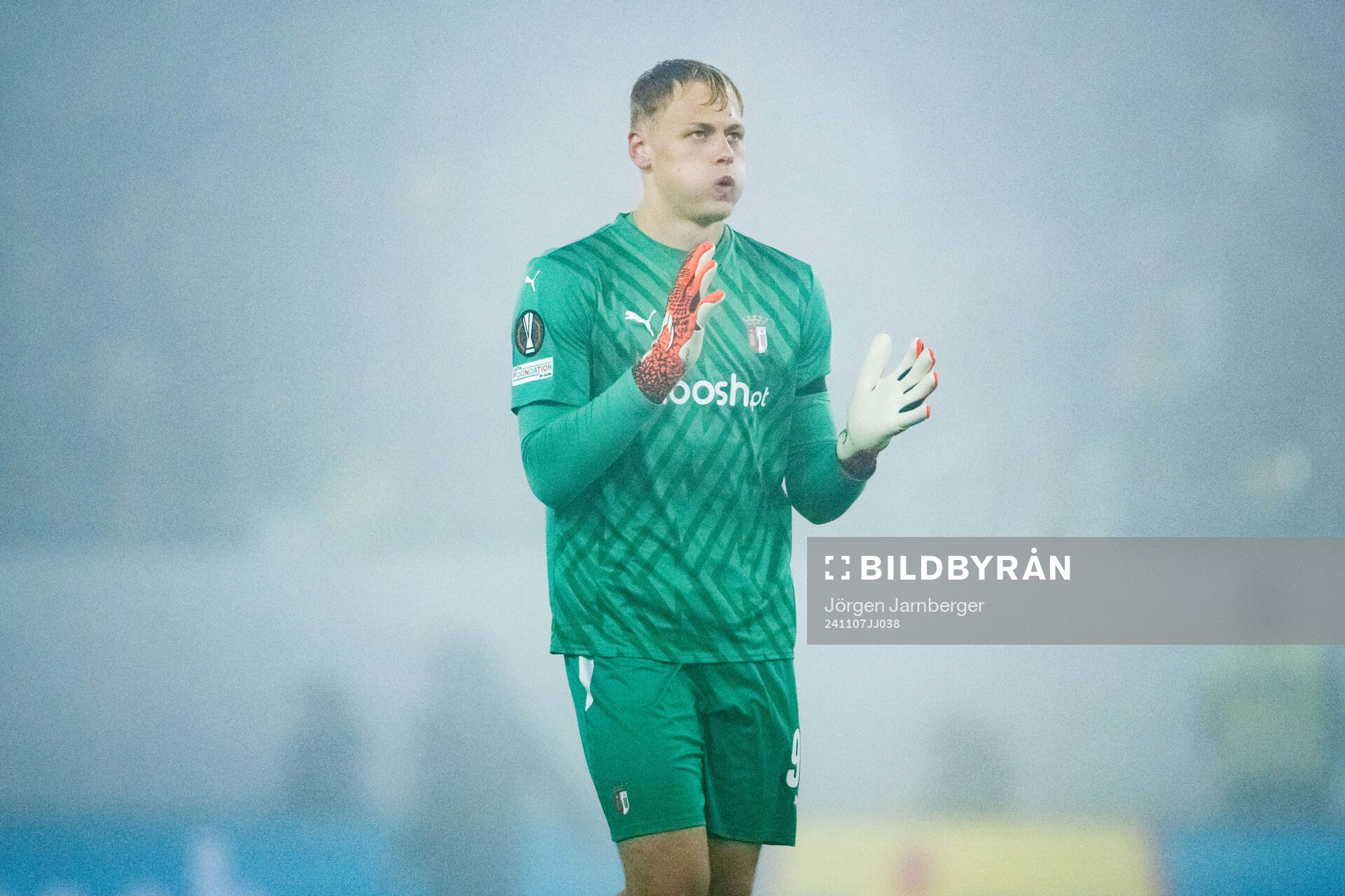Goalkeeper Lukas Hornicek of Braga celebrates