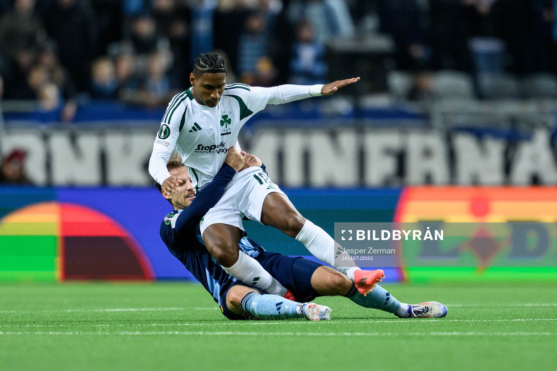 Daniel Stensson of Djurgården and Tete of Panathinaikos