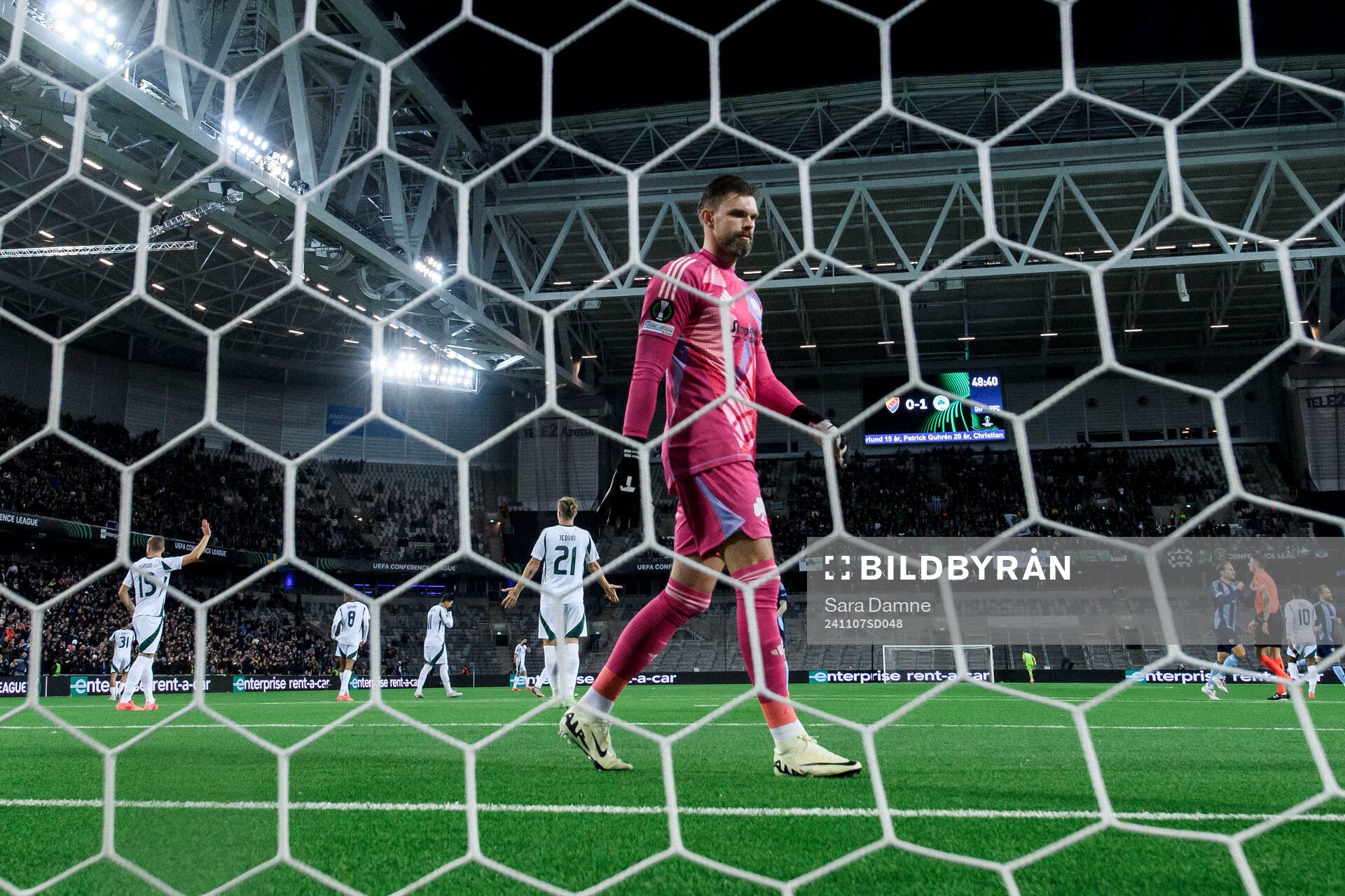 Goalkeeper Bartlomiej Dragowski of Panathinaikos looks