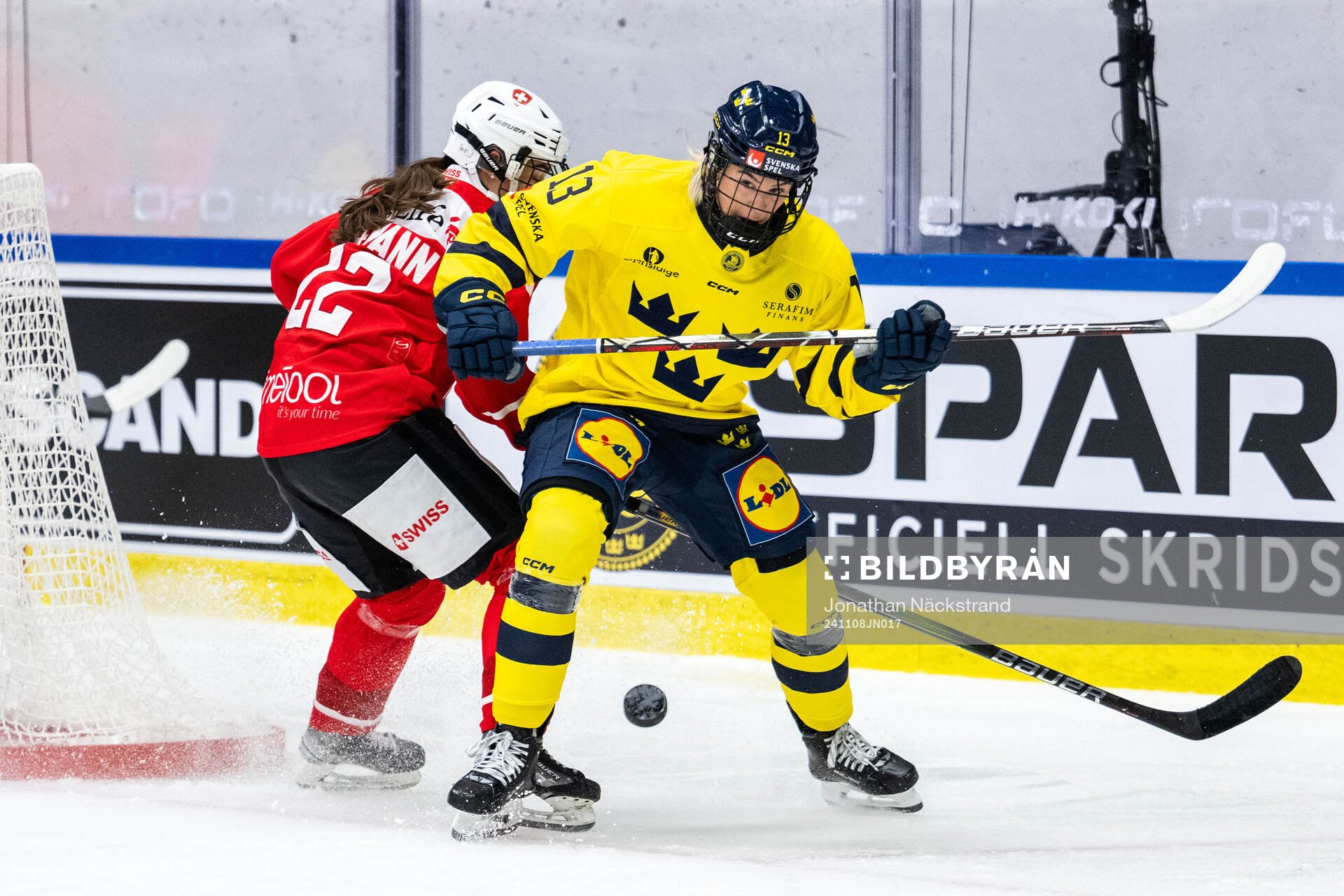 Sinja Leemann of Switzerland and Wilma Sundin of Sweden