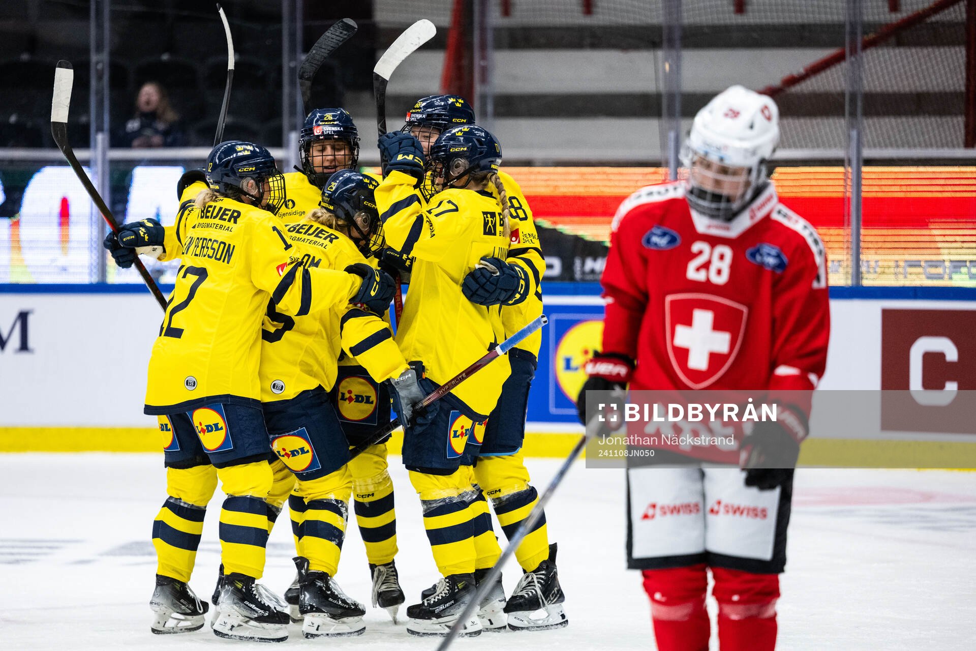 Lina Ljungblom of Sweden celebrates with Maja