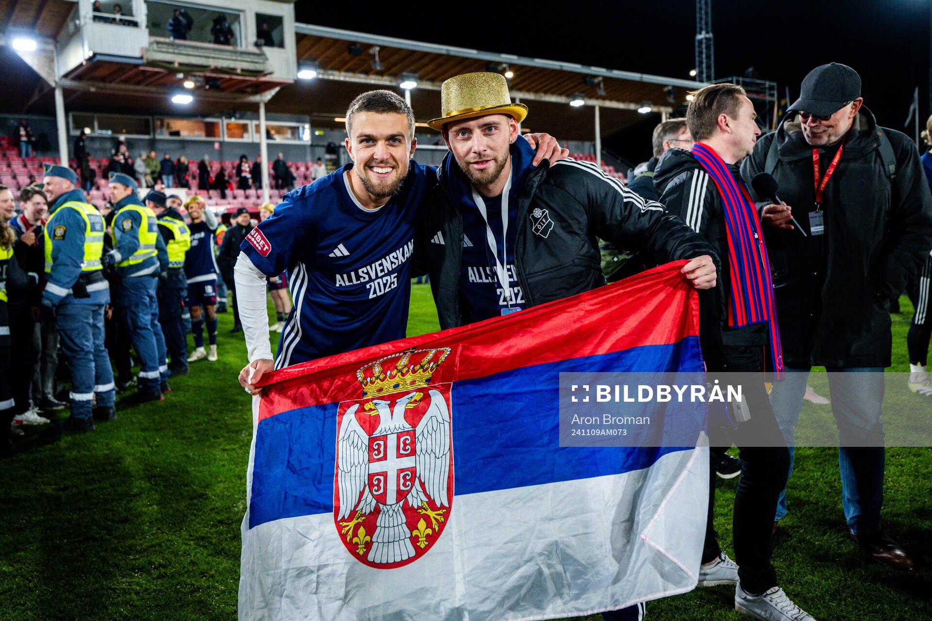 Östers Ivan Kricak och Petar Petrovic jublar
