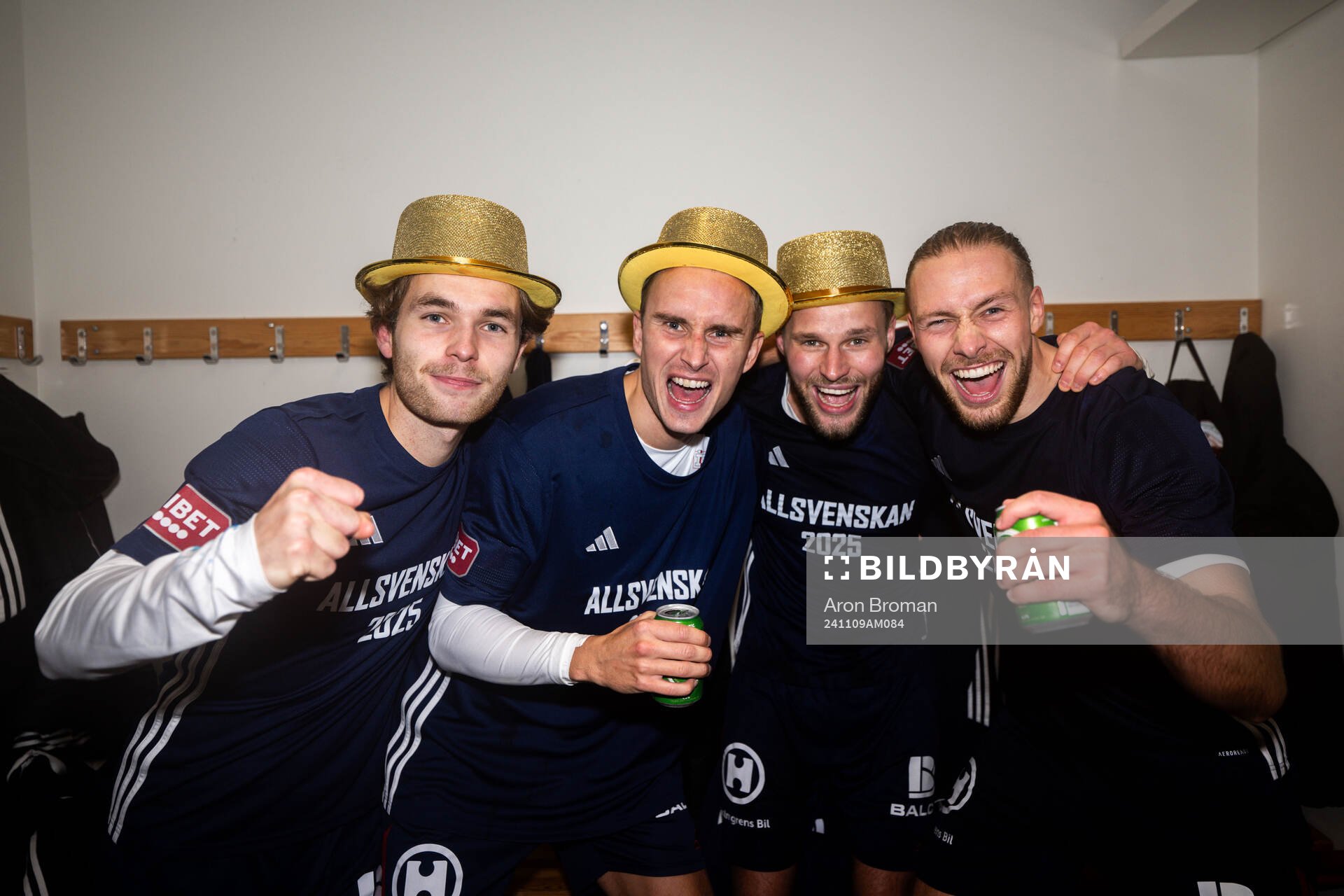 Östers spelare jublar