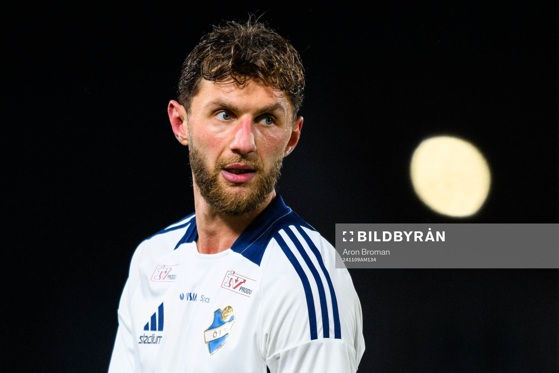 Östers Alibek Aliev under fotbollsmatchen i Superettan mellan Degerfors och Öster den 9 november 2024 i Degerfors. 