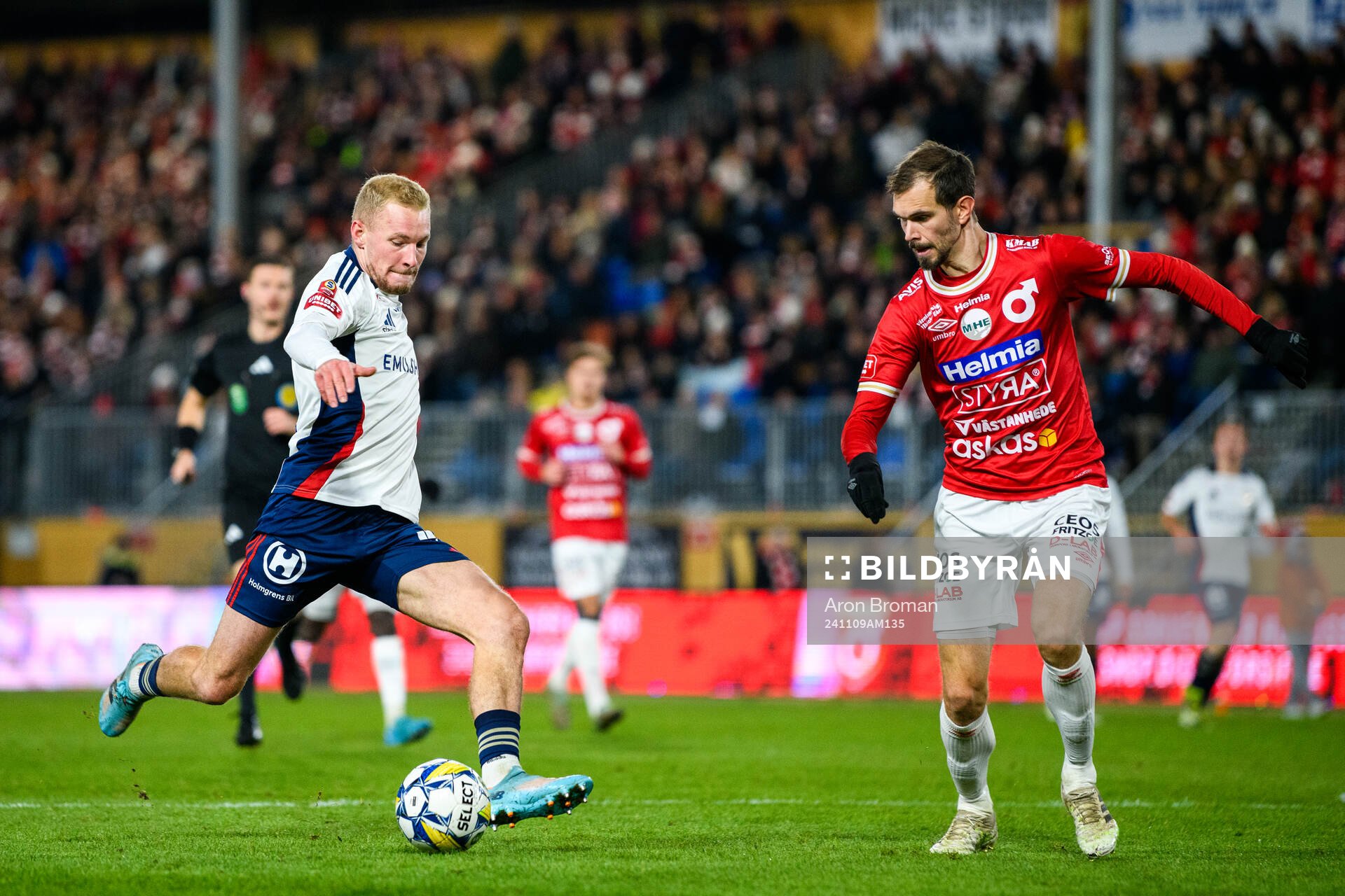 Östers Adam Bergmark Wiberg och Degerfors Sebastian Ohlsson