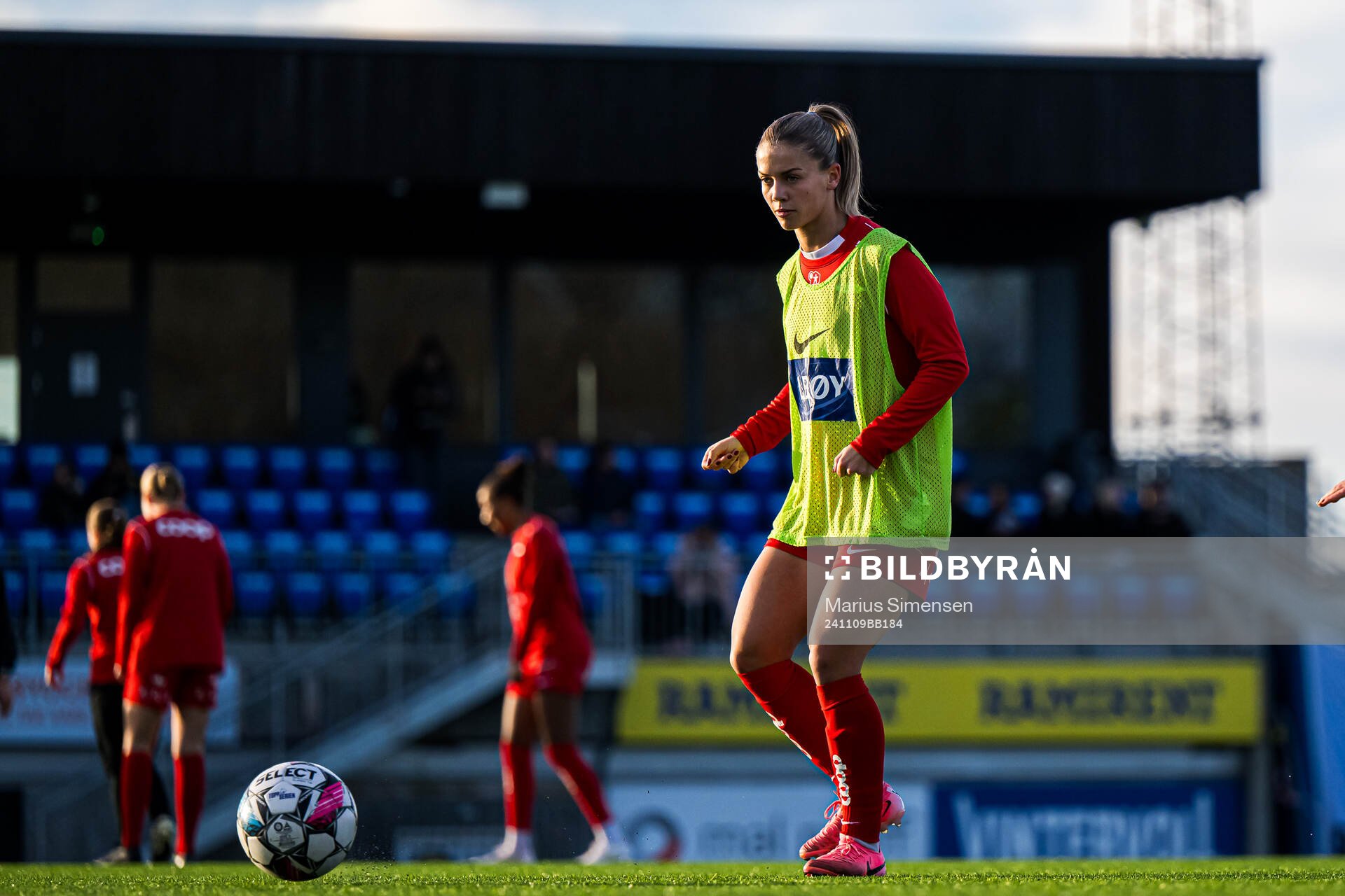 Johanna Anna Maria Renmark of Brann warms up