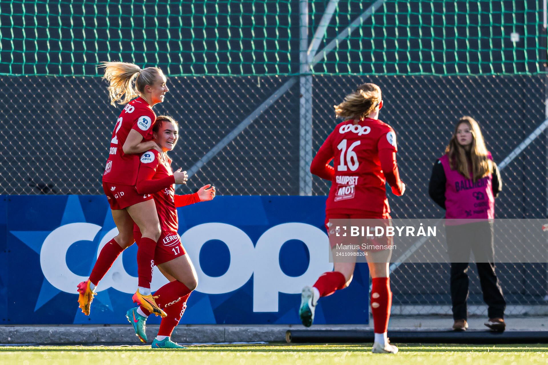 Anna Nerland Aahjem of Brann celebrates