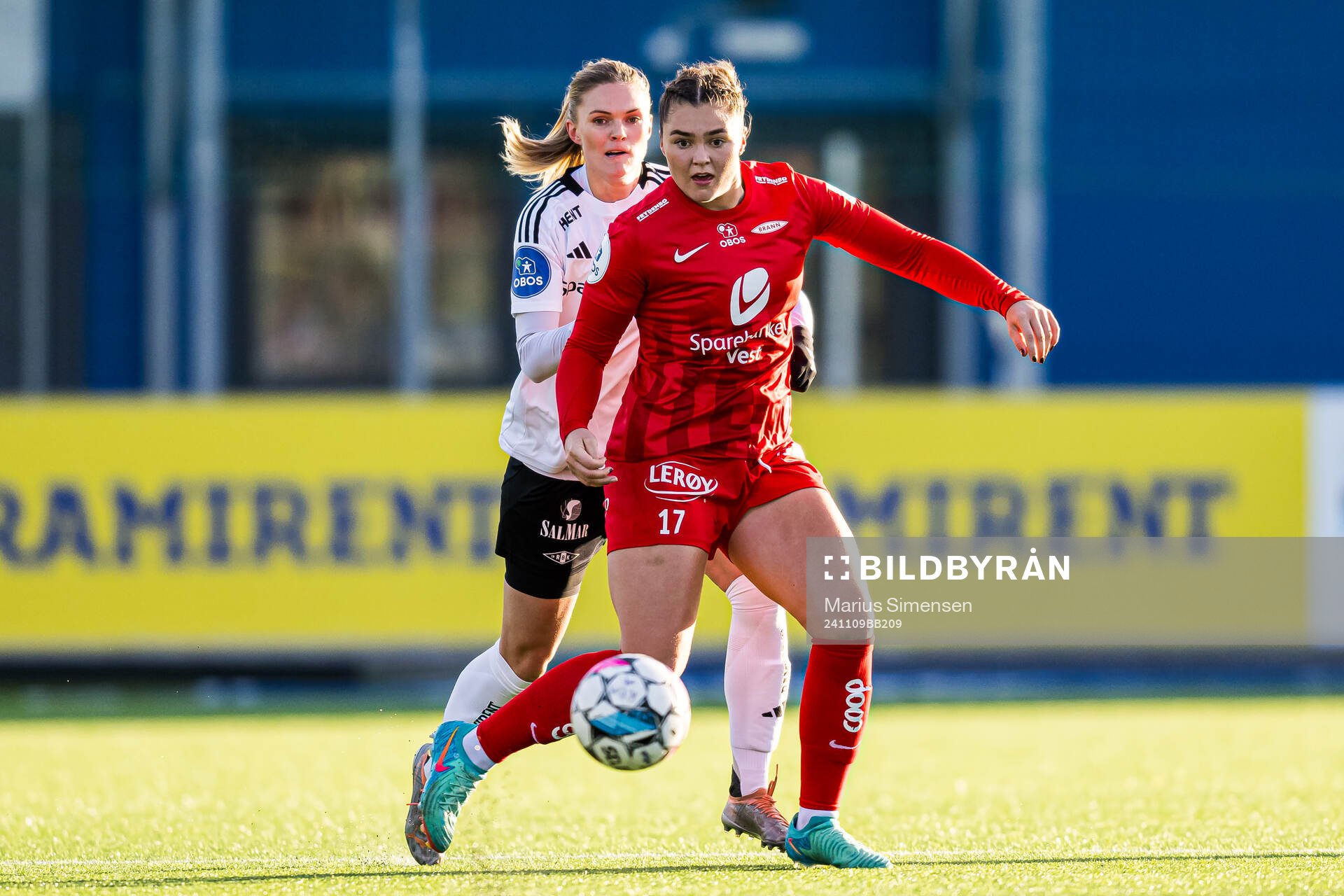 Kristine Bjørdal Leine of Rosenborg and Anna Nerland