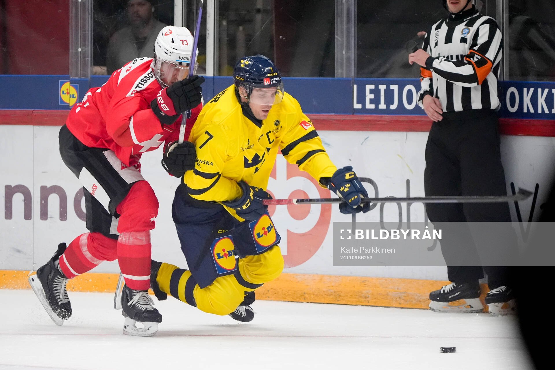 Mike Künzle of Switzerland and Henrik Tömmernes of Sweden