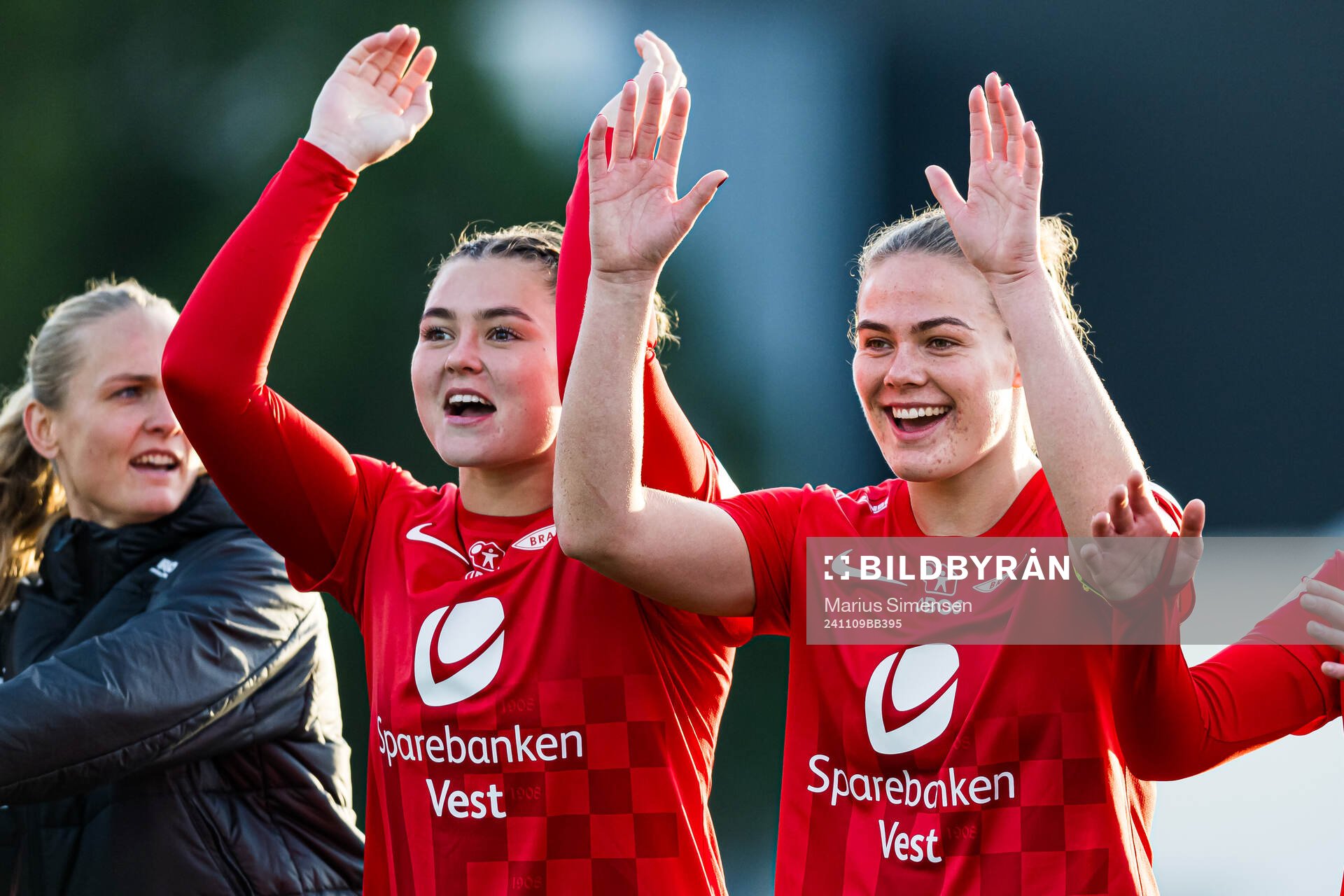 Anna Nerland Aahjem and Marthine Østenstad of Brann