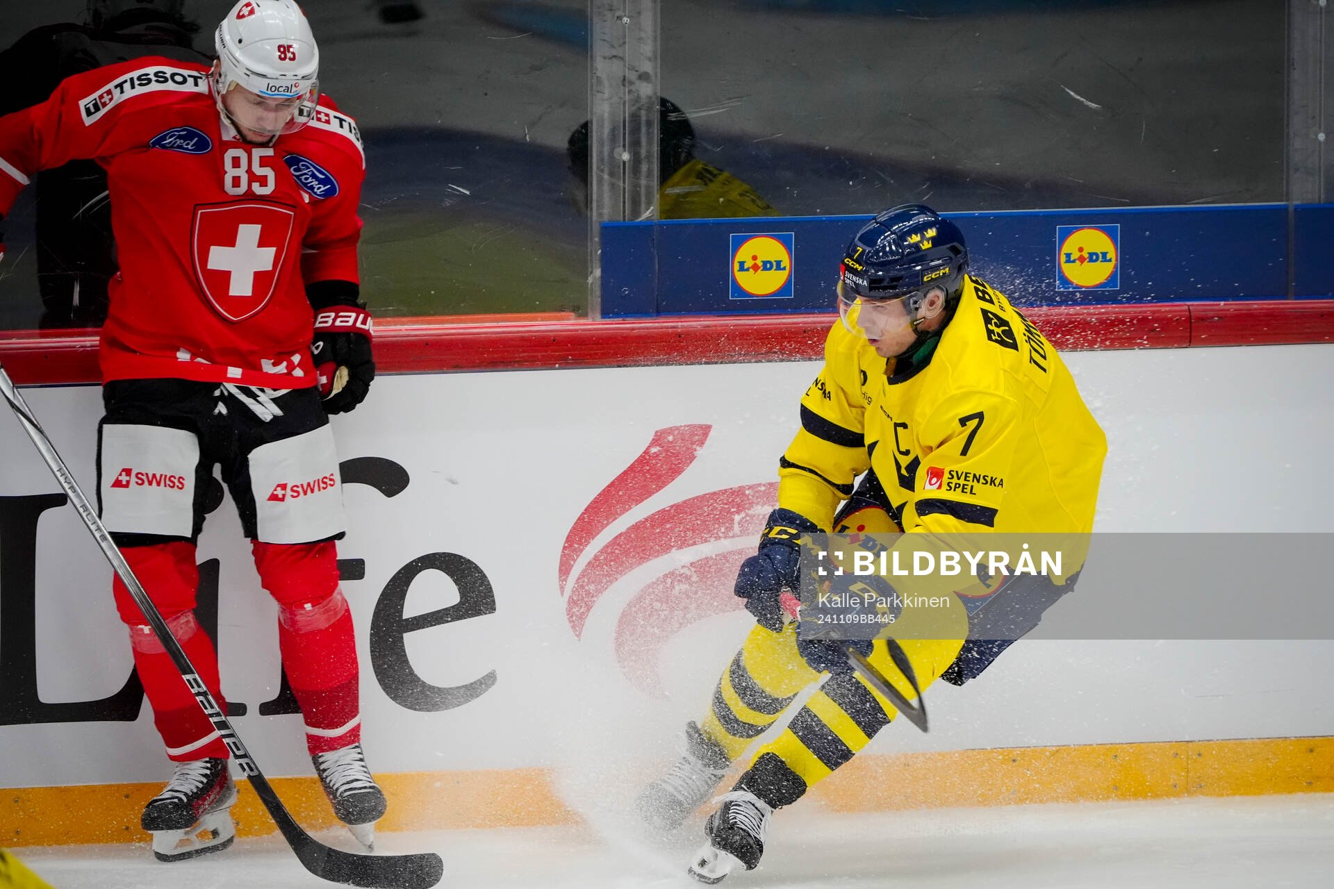 Sven Andrighetto of Switzerland and Henrik Tömmernes of