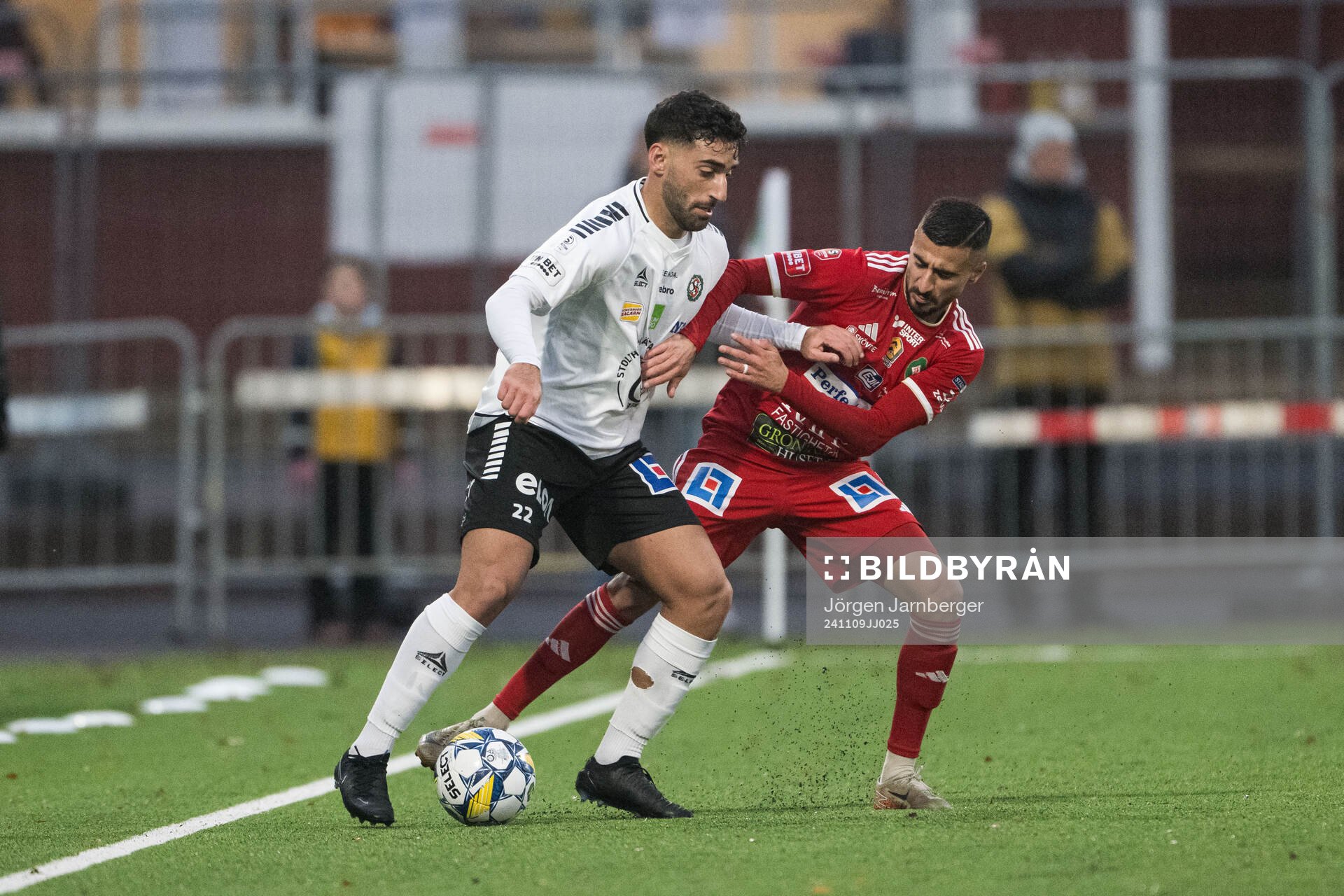 Örebros Lucas Shlimon och Skövde AIKs Elmar Abraham