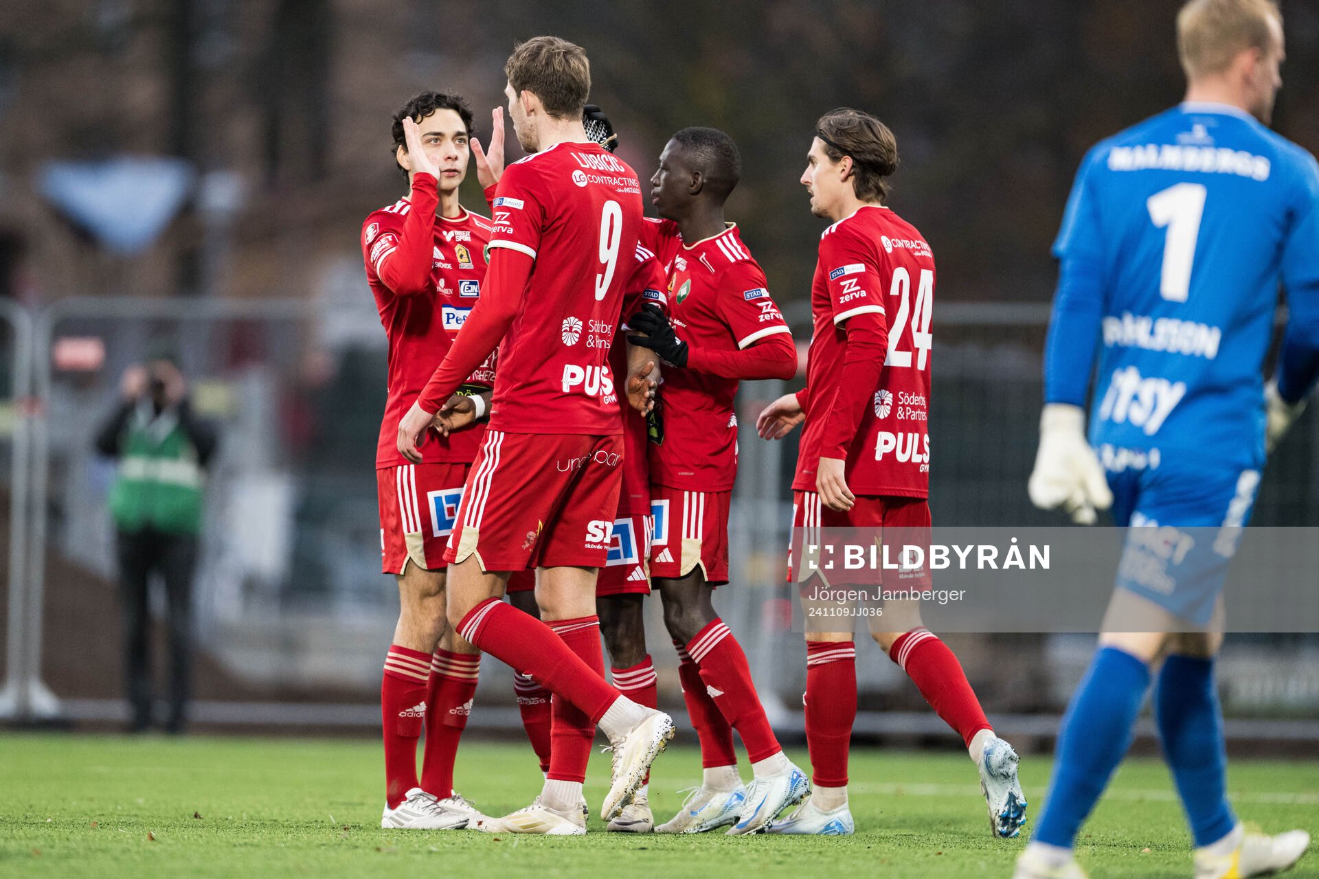 Skövde AIKs Mamudu Moro jublar
