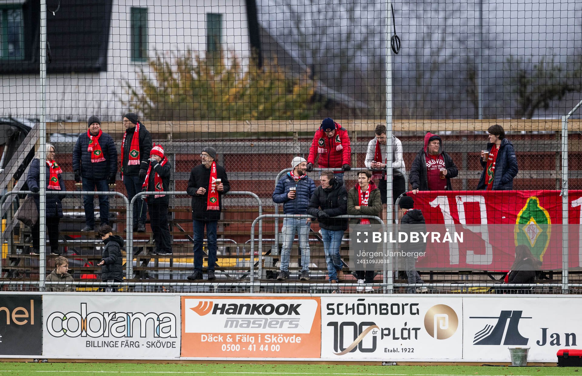 Skövde supportrar på läktaren