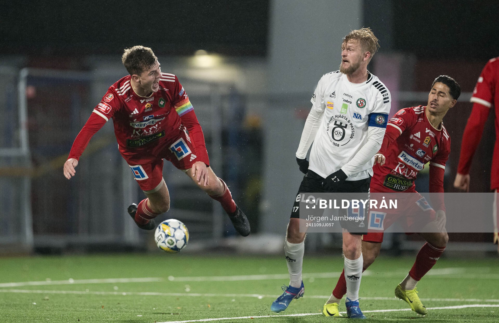 Skövde AIKs Filip Schyberg och Örebros Karl Holmberg