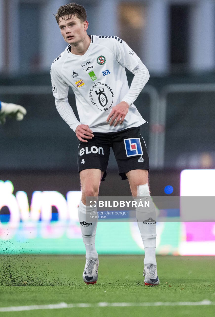 Örebros Erik McCue