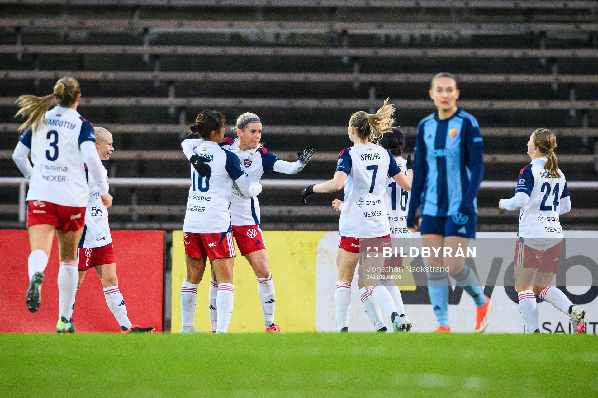 Rosengårds Olivia Schough jublar