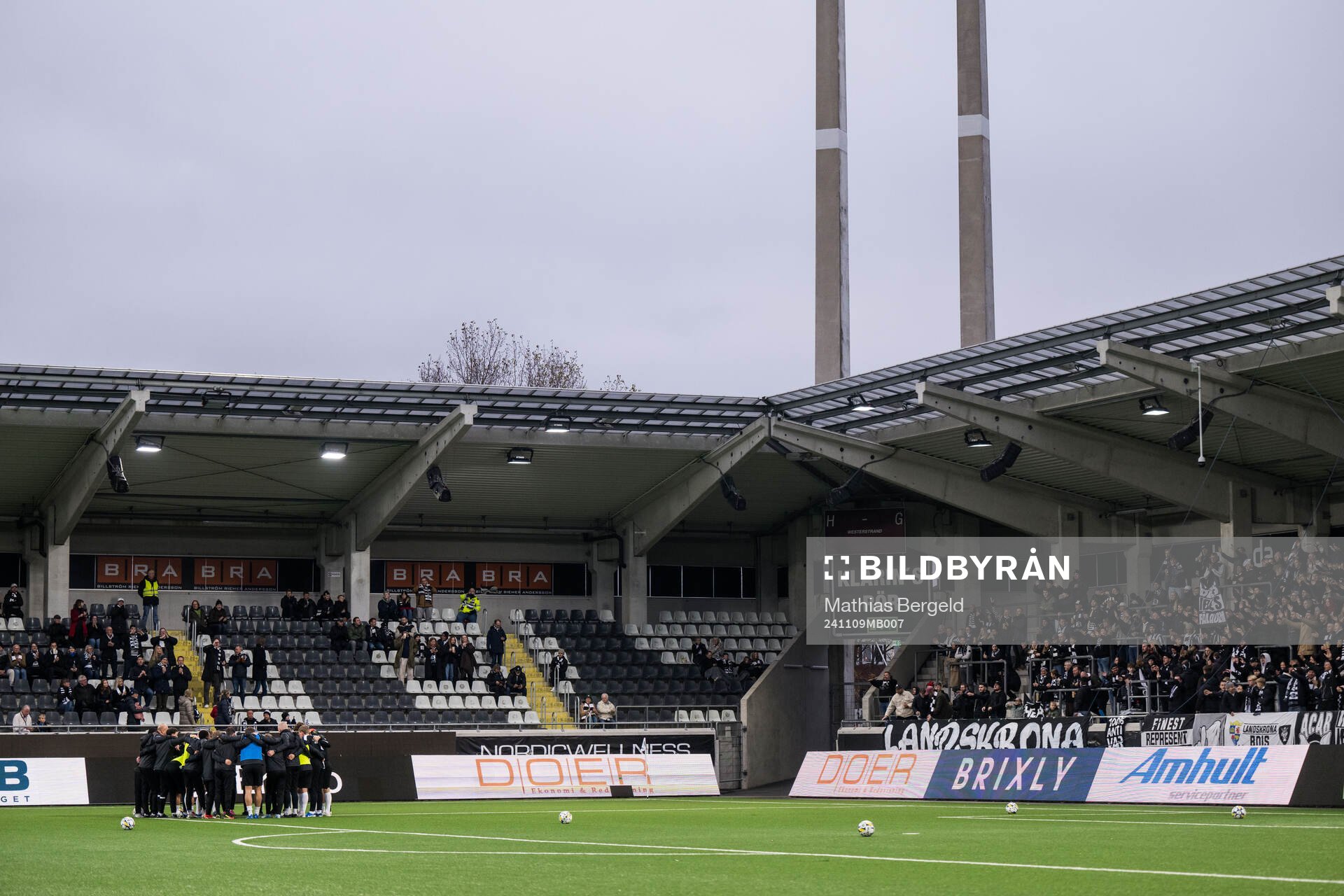 Landskronas spelare samlas
