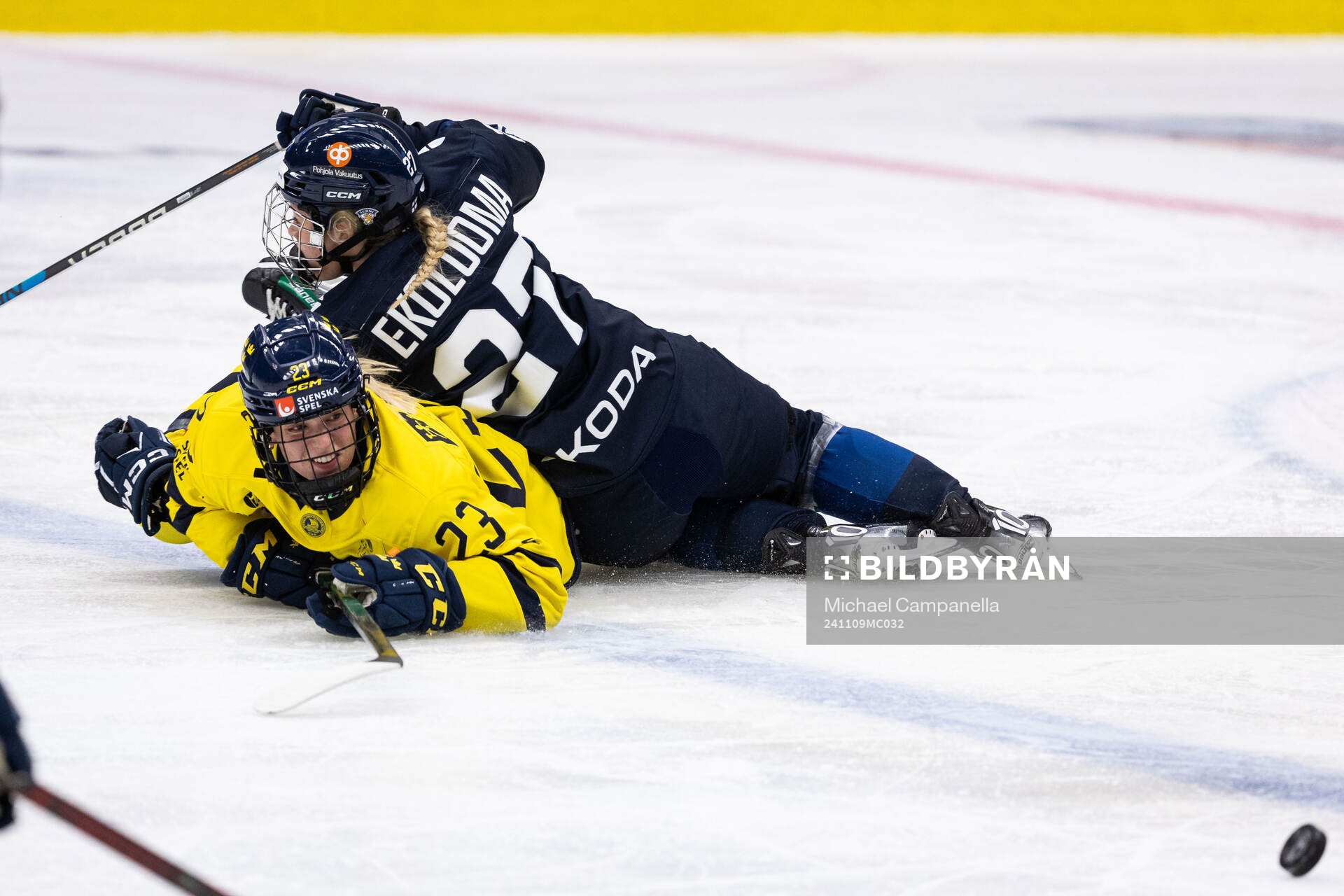 Thea Johansson of Sweden and Emma Ekoluoma of Finland
