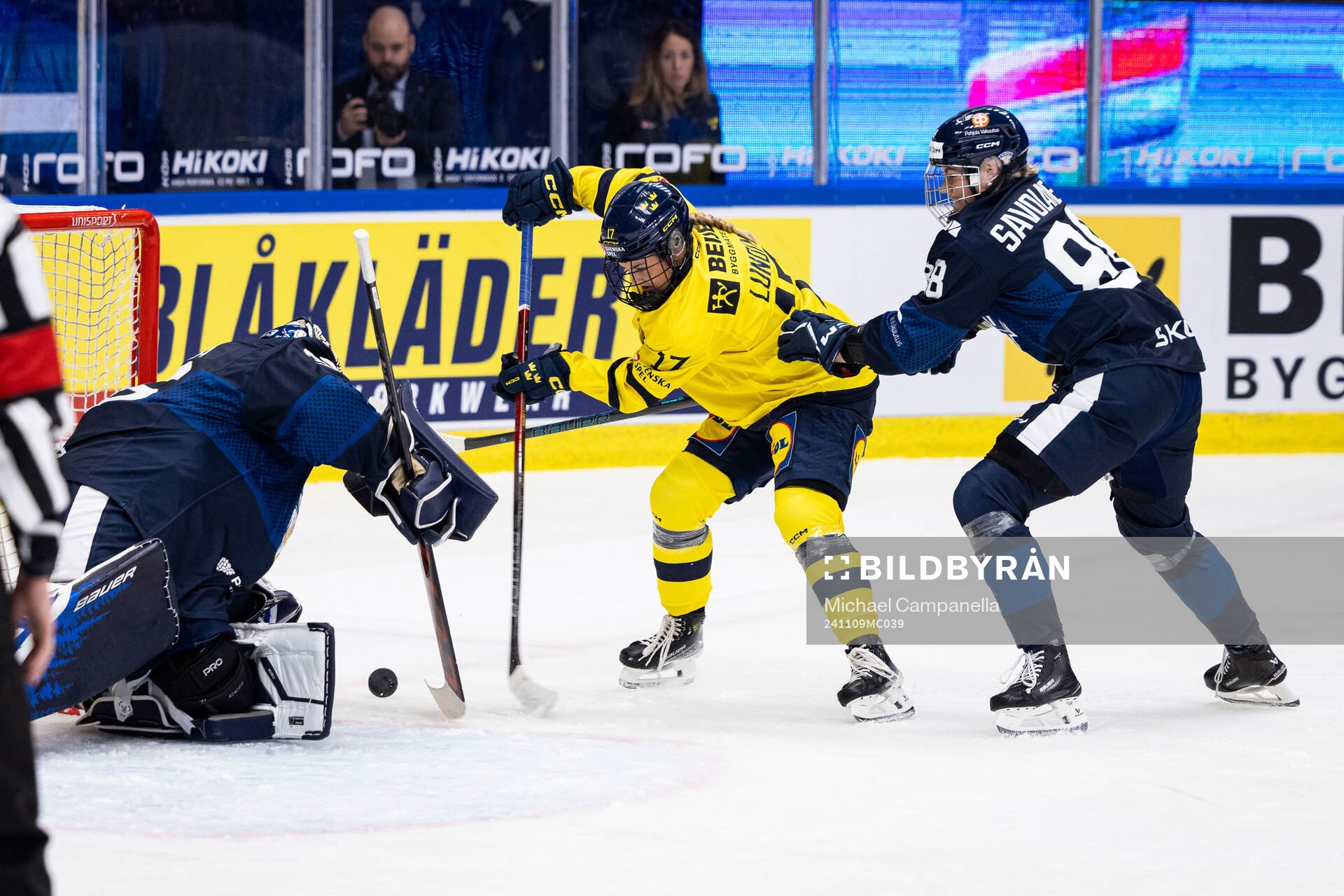 Sofie Lundin of Sweden and Ronja Savolainen of Finland