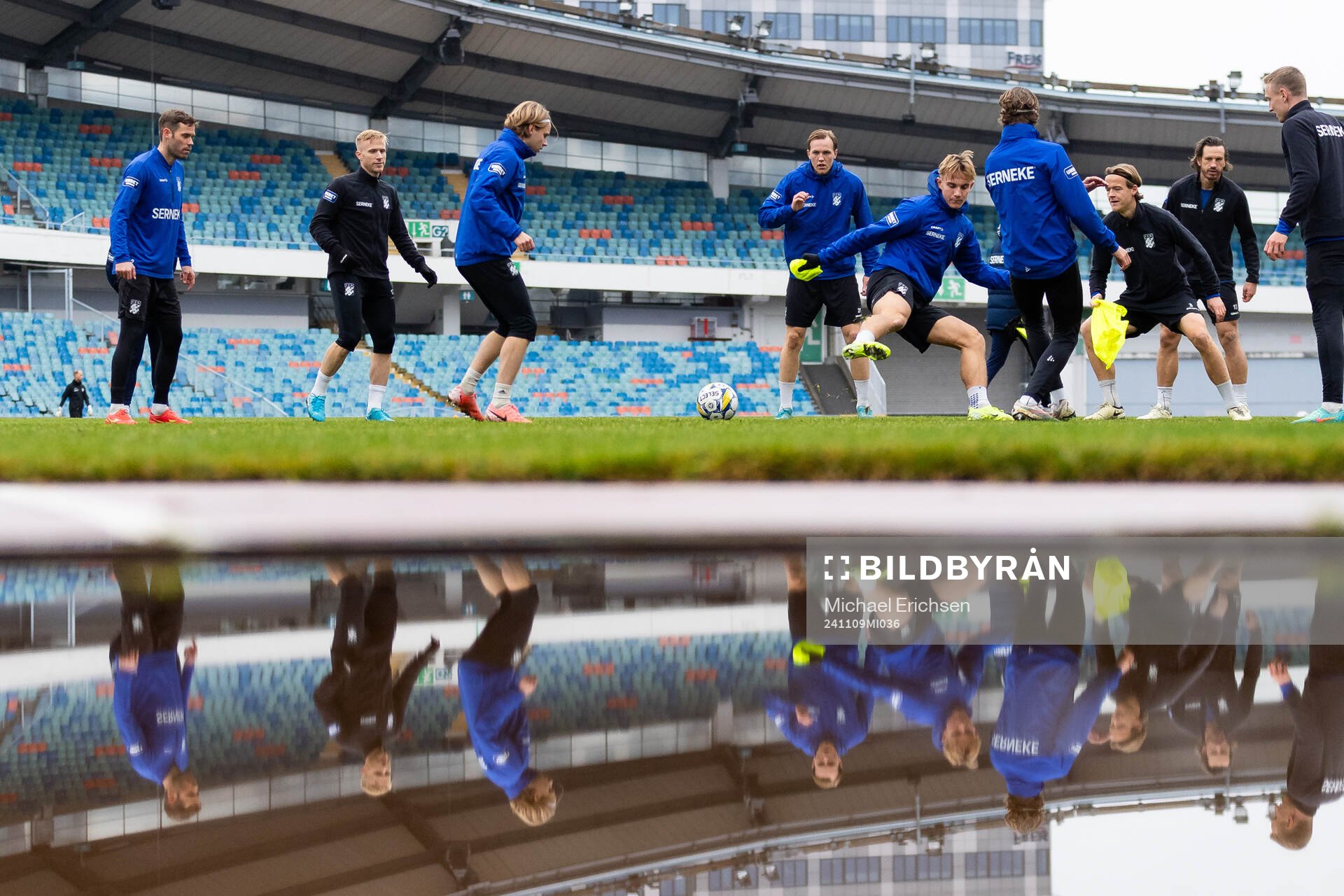 En övning under en träning med IFK Göteborg den 9 november 2024 i Göteborg. 