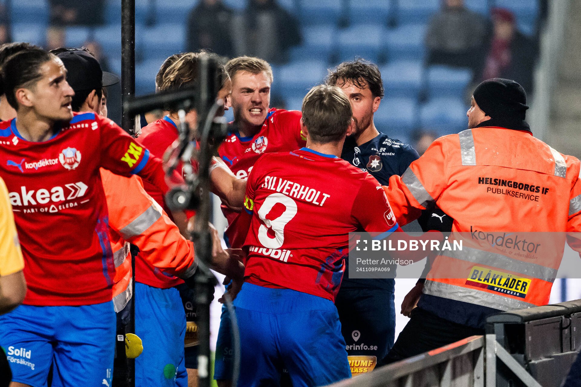 Örgrytes Daniel Paulson och Helsingborgs Dennis Olsson