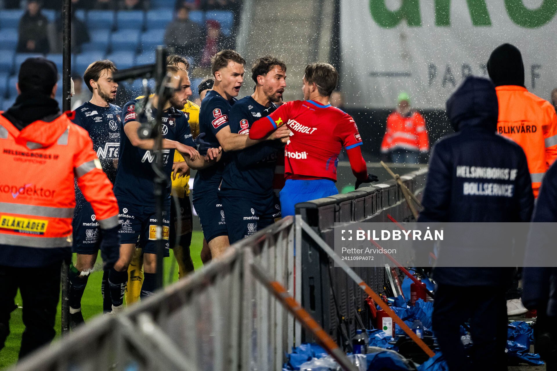 Örgrytes Daniel Paulson och Helsingborgs Taylor Silverholt