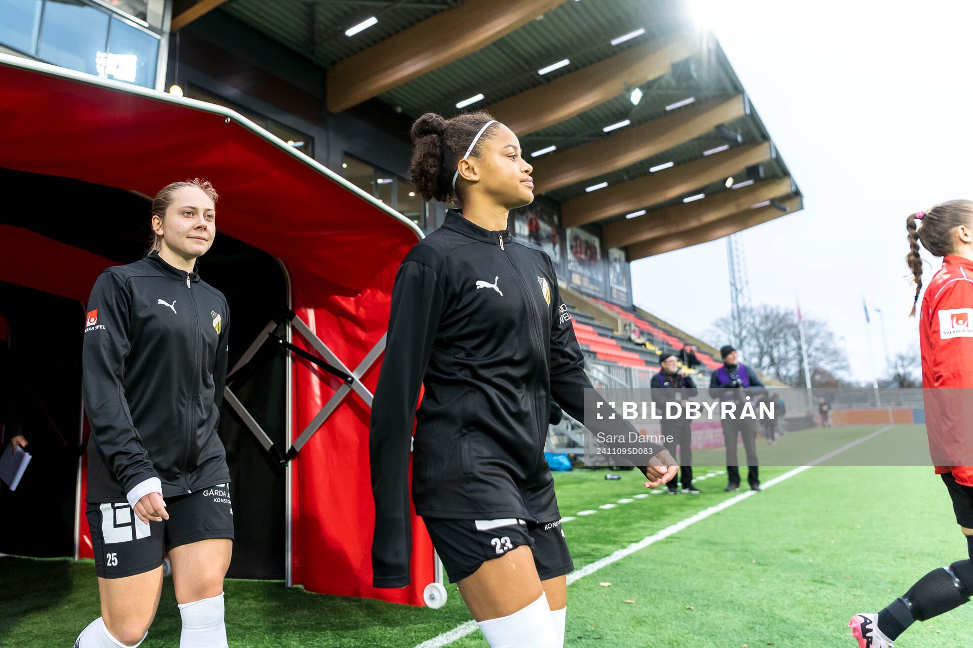 Häckens Alice Bergström och Felicia Schröder