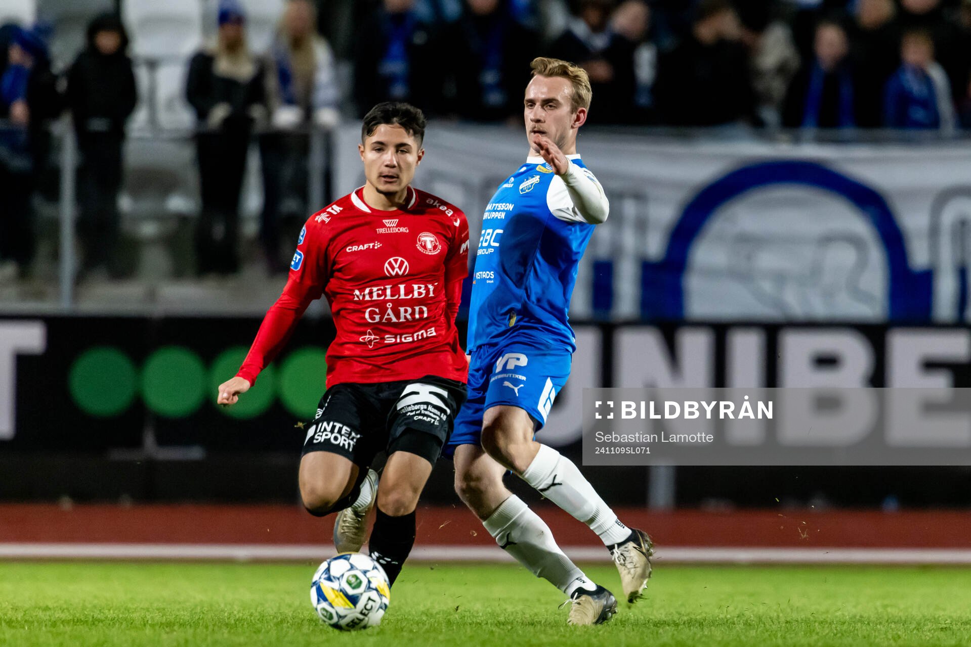 Trelleborgs Ammar Asani och Oddevolds Noa Bernhardtz
