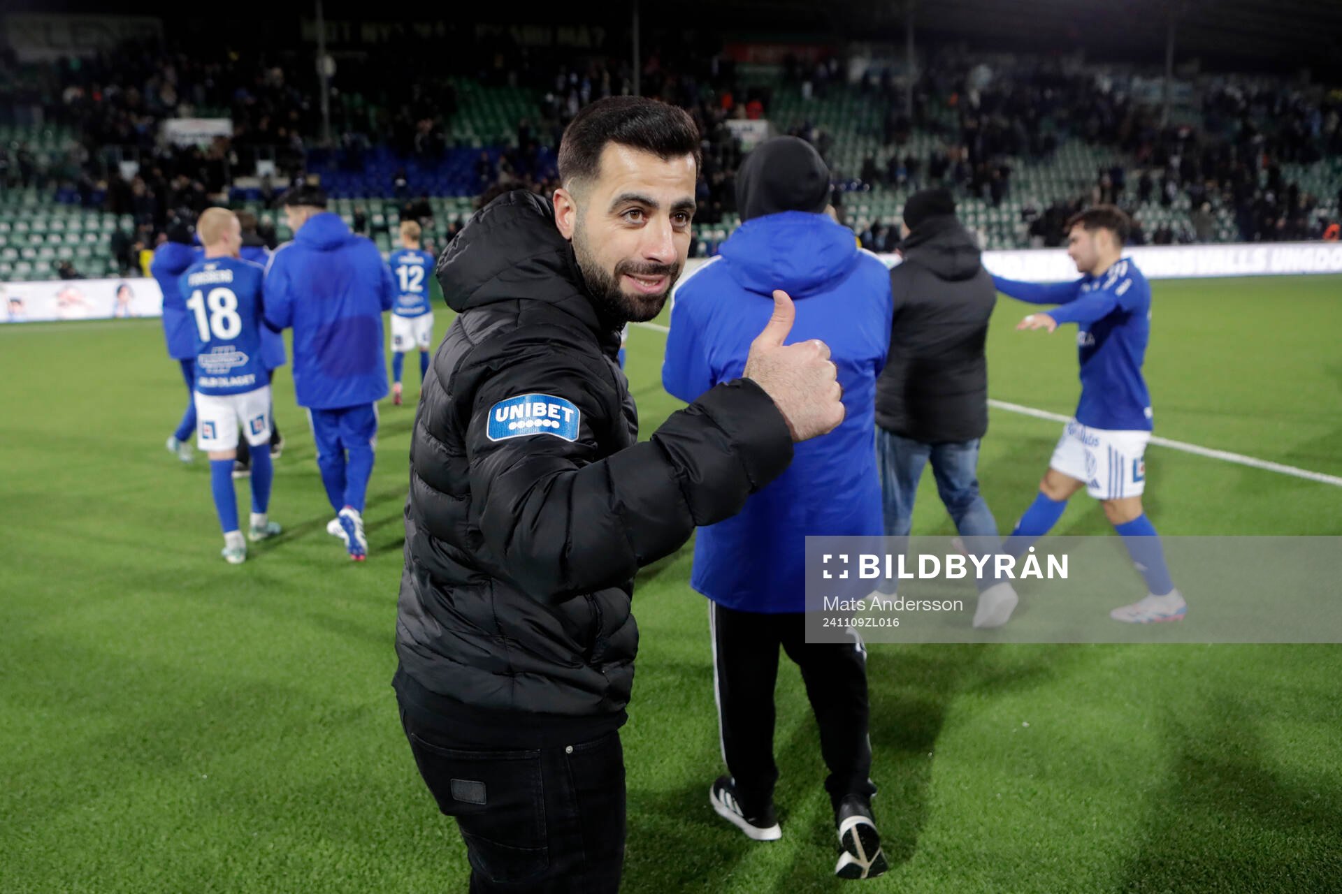 GIF Sundsvalls tränare Erol Ates jublar