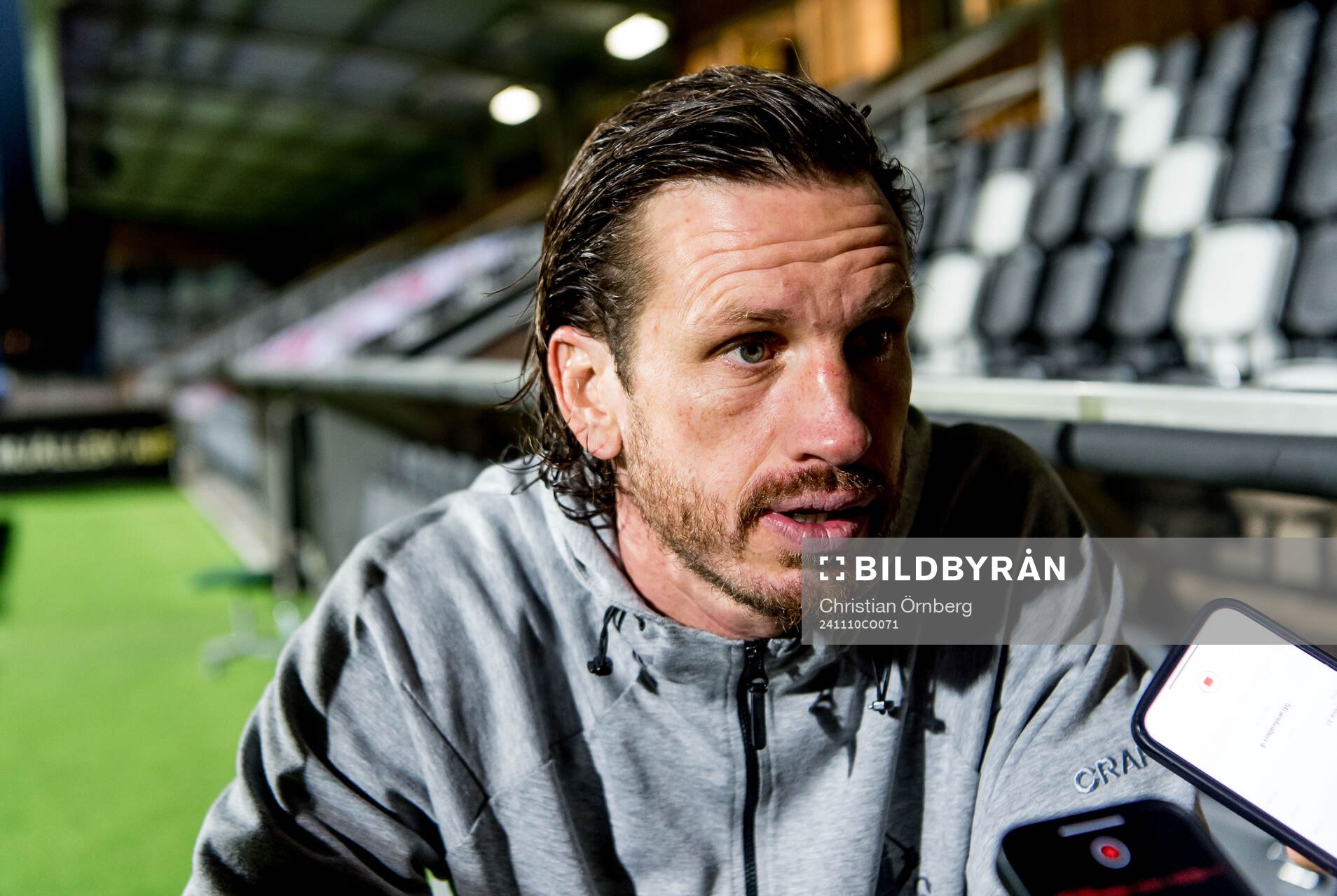 IFK Göteborgs Gustav Svensson efter fotbollsmatchen i Allsvenskan mellan Mjällby och IFK Göteborg den 10 november 2024 i Hällevik.
