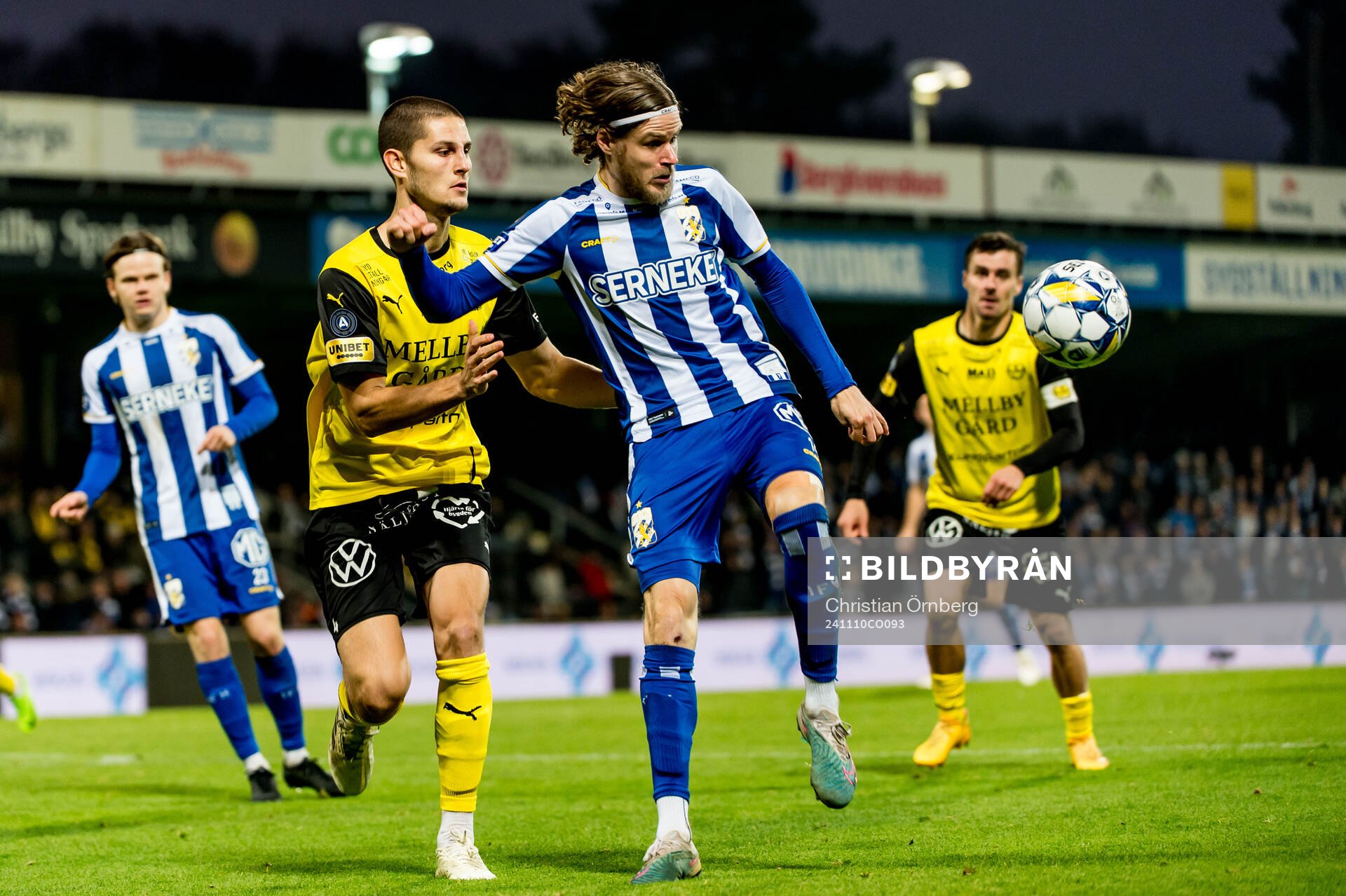 Mjällbys Rasmus Wikström och IFK Göteborgs Gustaf Norlin