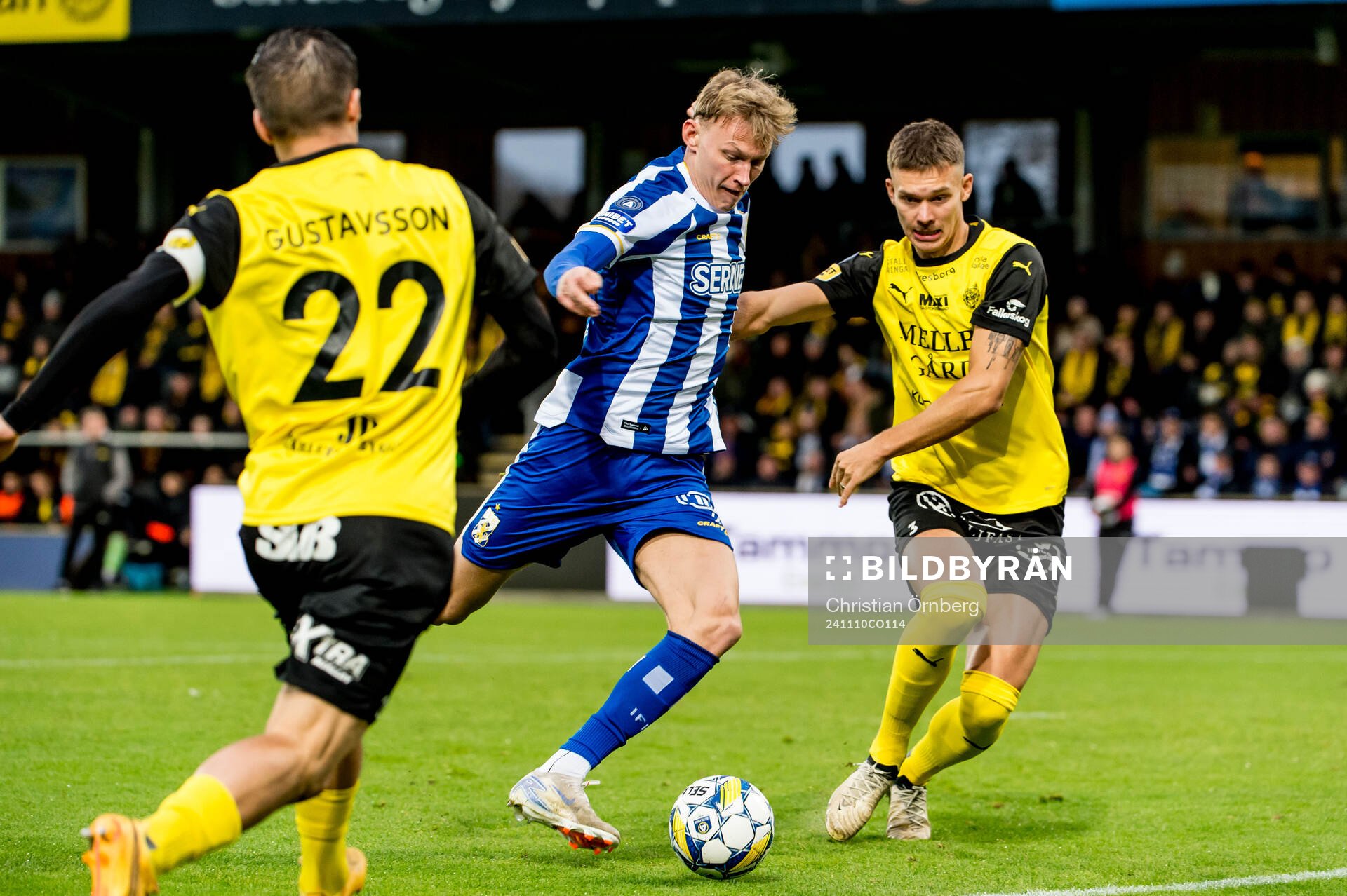 IFK Göteborgs Laurs Skjellerup och Mjällbys Arvid Brorsson