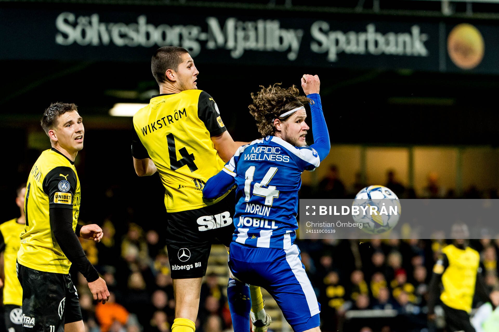 Mjällbys Rasmus Wikström och IFK Göteborgs Gustaf Norlin