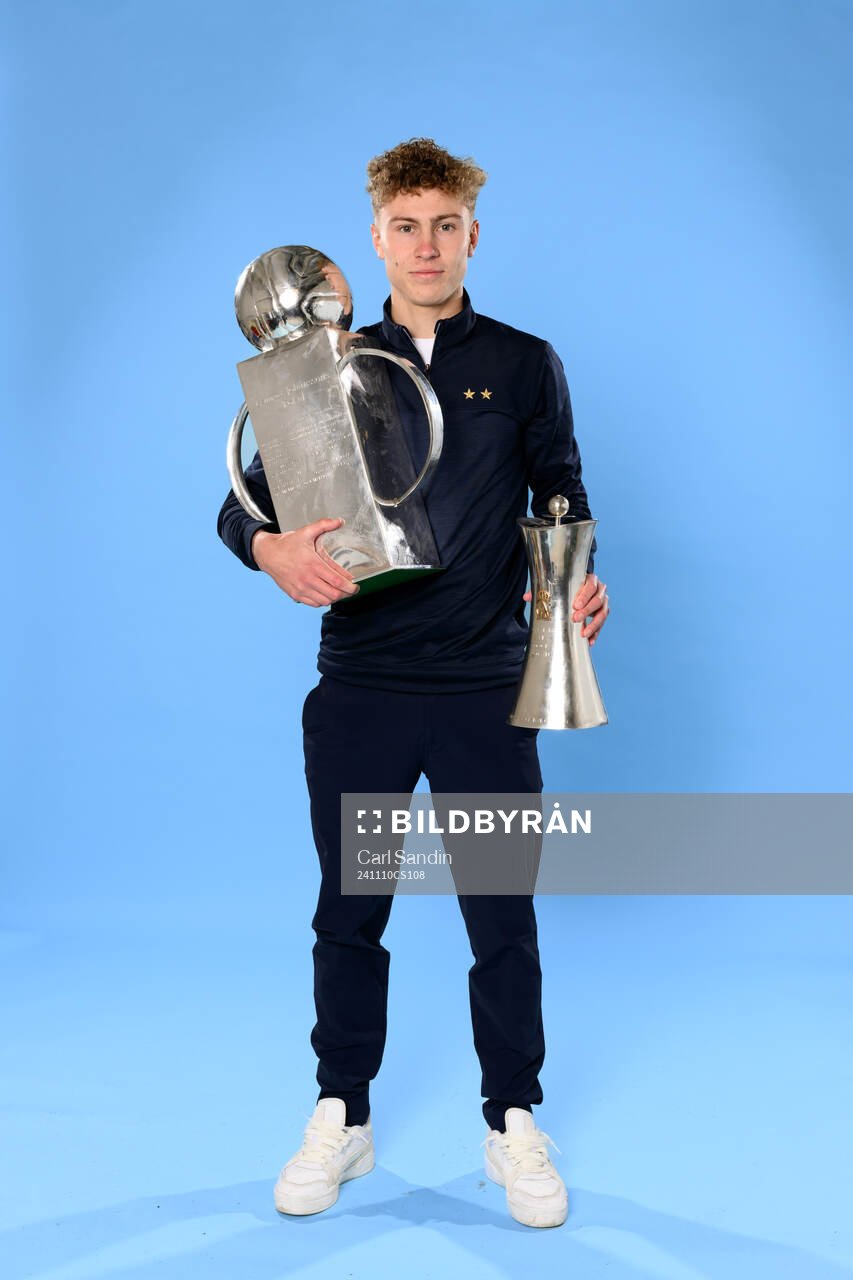 Malmö FFs Hugo Bolin poserar för ett porträtt efter fotbollsmatchen i Allsvenskan mellan Malmö FF och Brommapojkarna den 10 november 2024 i Malmö.
