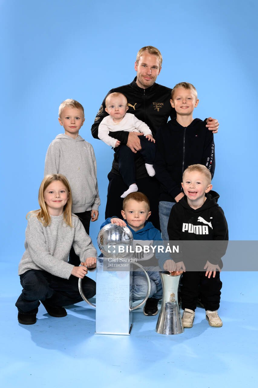 Malmö FFs Oscar Lewicki med familj