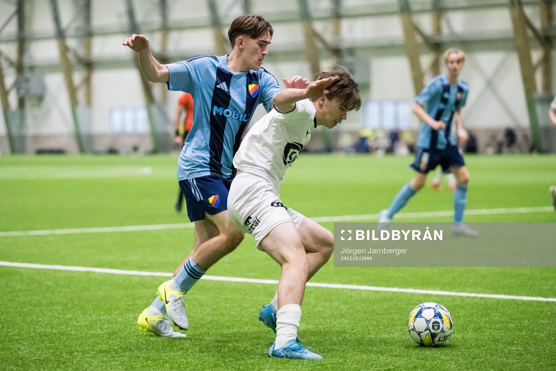 Djurgårdens Mian Lalic och Vikings Elias Dahman
