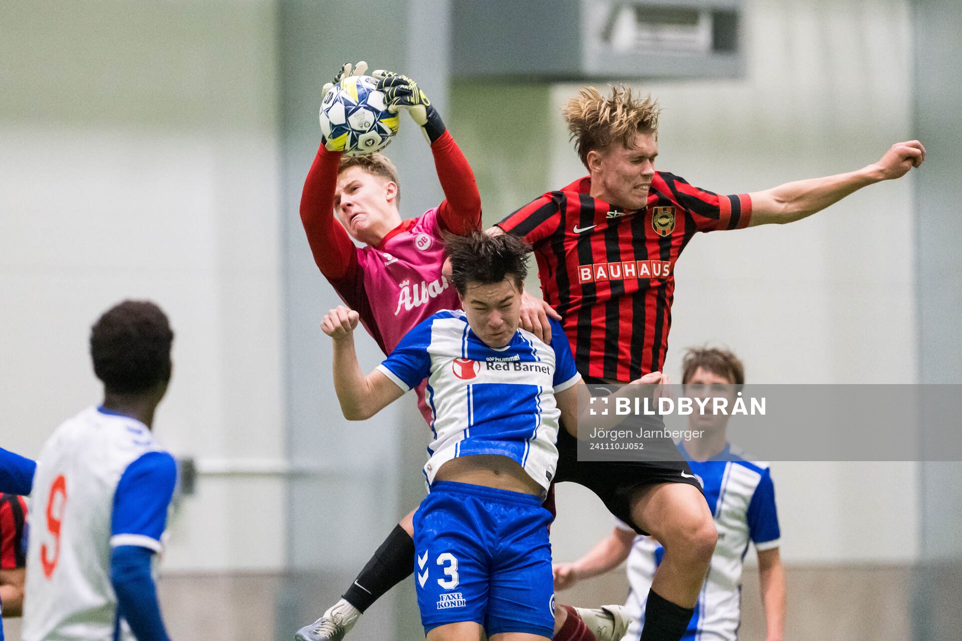Odenses målvakt Tobias Elnegaard och Sebastian Mørk och