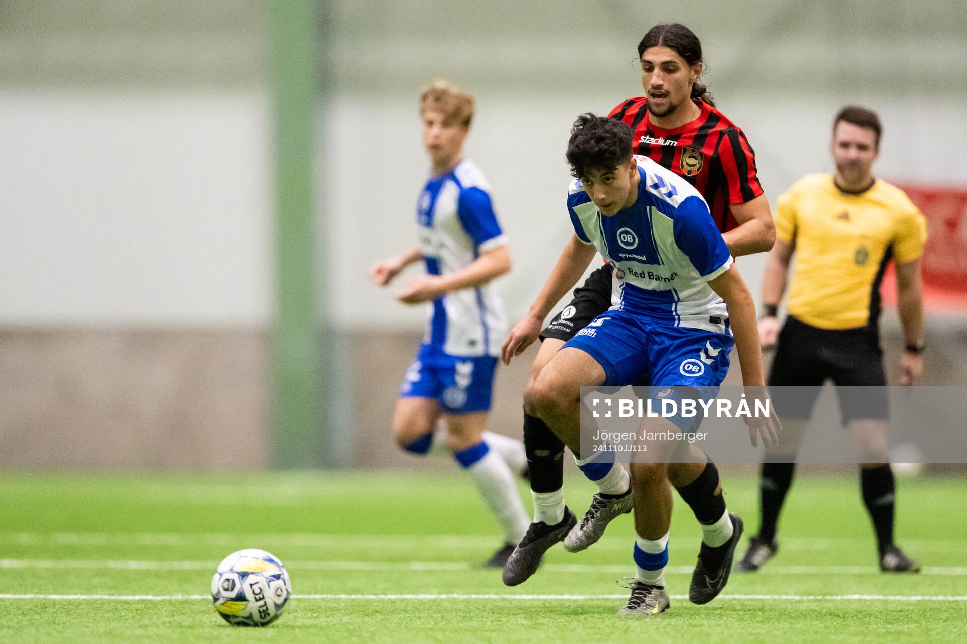 Odenses Adam Amrani och Brommapojkarnas David Isso
