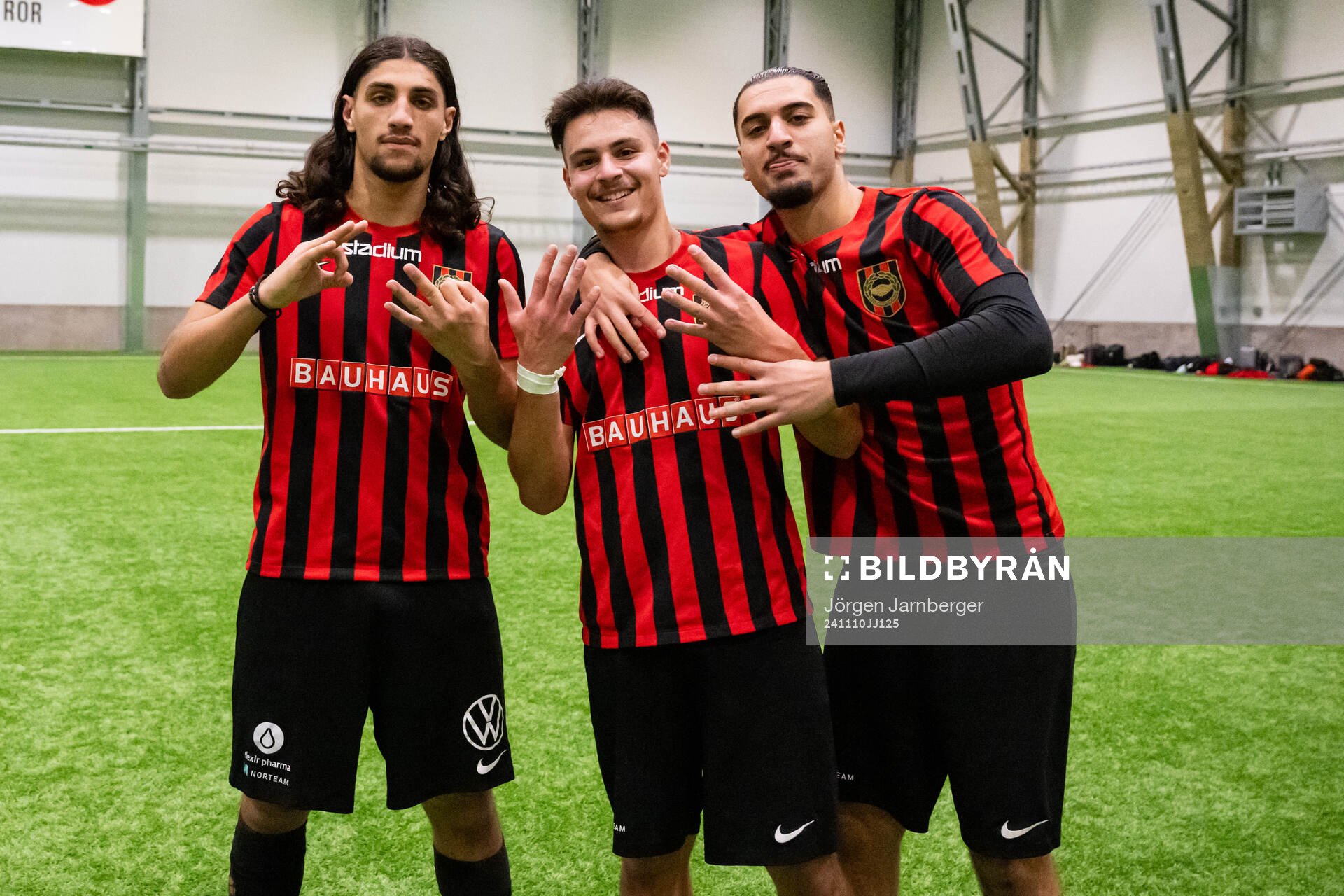 Brommapojkarnas spelare jublar