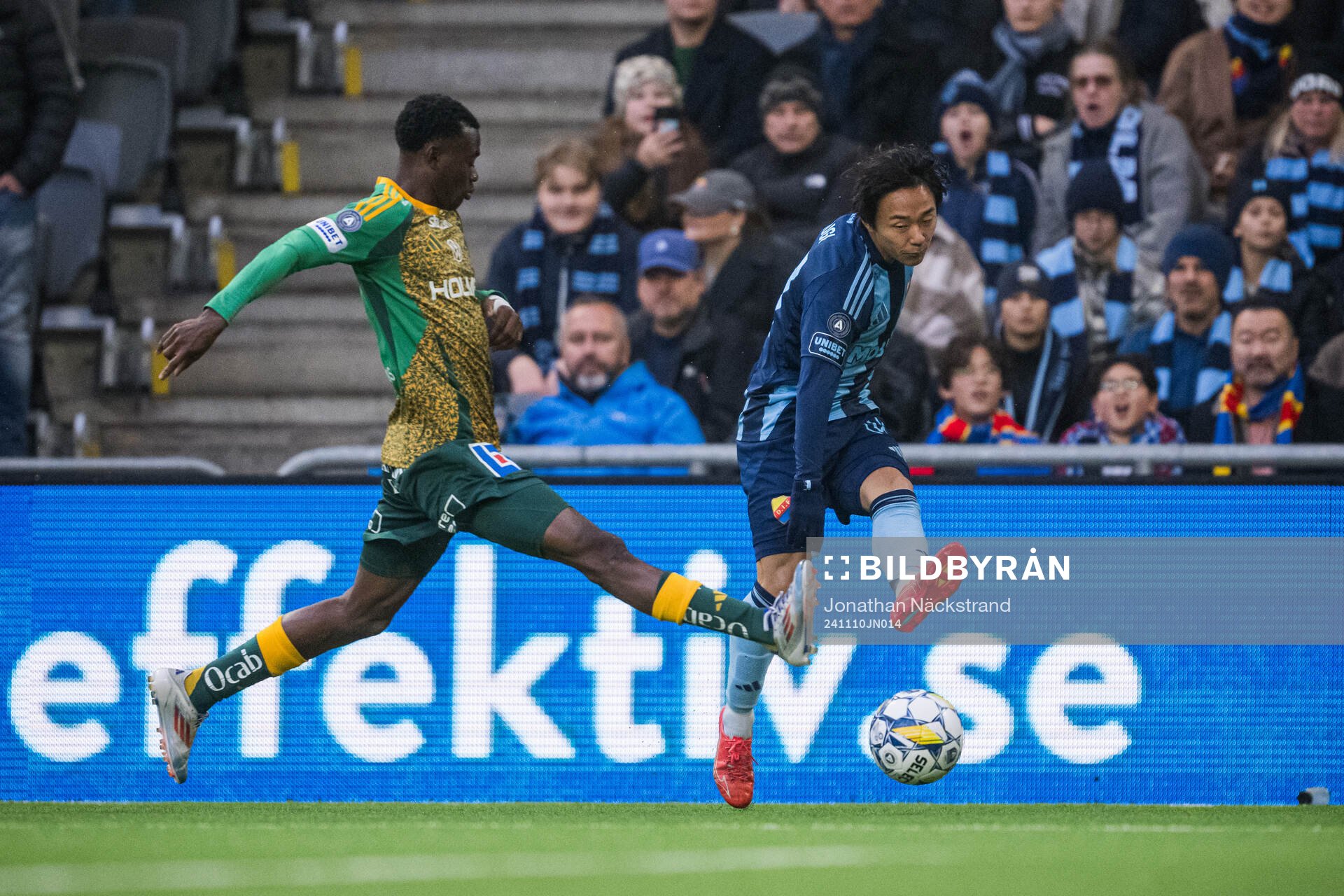 Djurgårdens Keita Kosugi och IFK Norrköpings Stephen Bolma