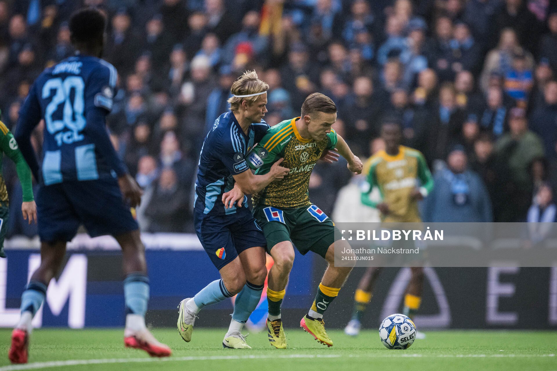 Djurgårdens Tobias Gulliksen och IFK Norrköpings Jacob