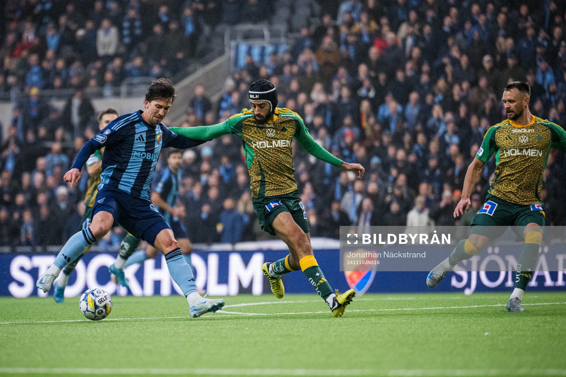 Djurgårdens Gustav Wikheim och IFK Norrköpings Kristoffer