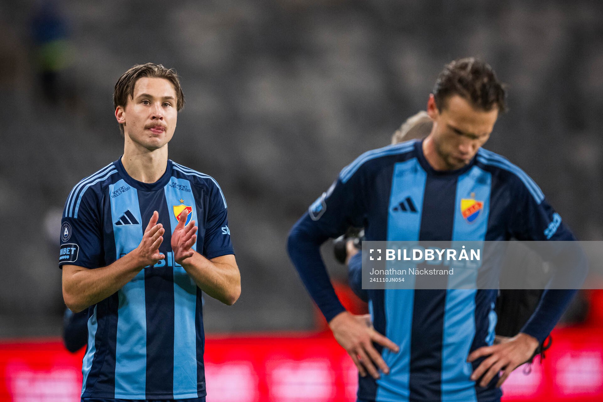 Djurgårdens Miro Tenho tackar publiken