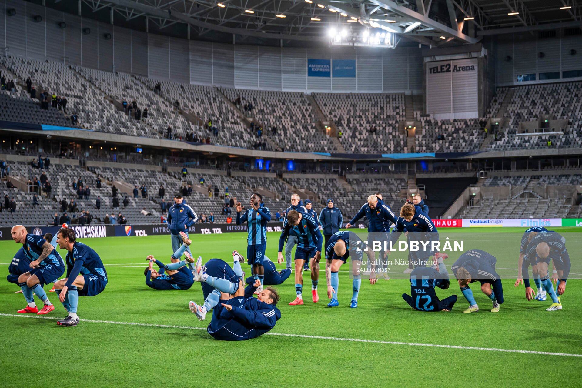Djurgårdens spelare tackar publiken
