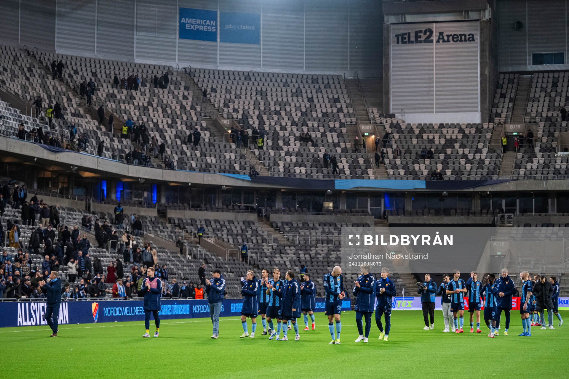 Djurgårdens spelare tackar publiken efter fotbollsmatchen i Allsvenskan mellan Djurgården och IFK Norrköping den 10 november 2024 i Stockholm.