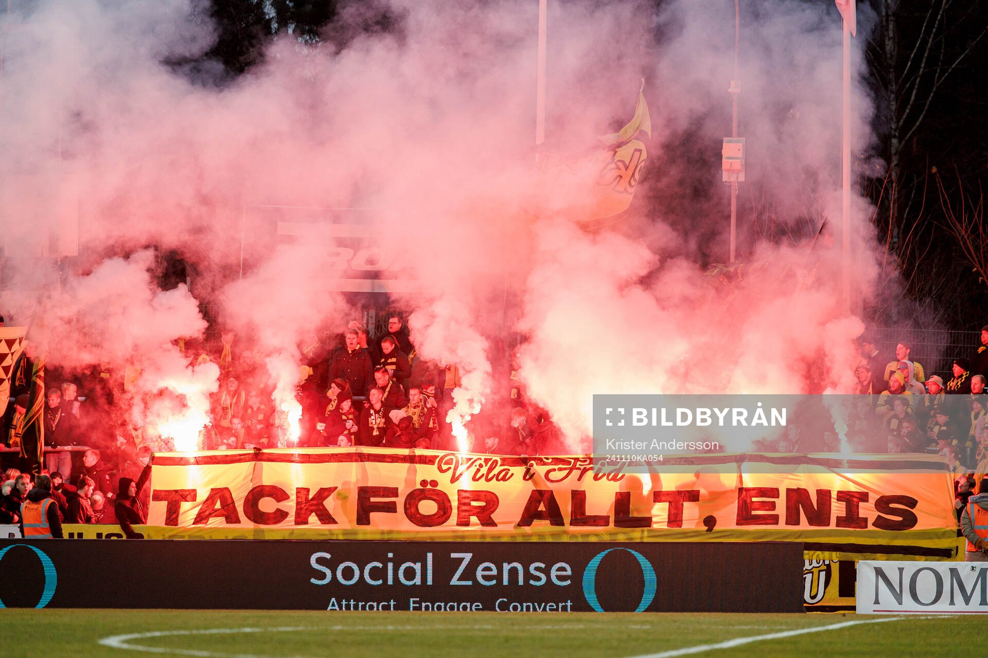 Elfsborgs supportrar med banderoll