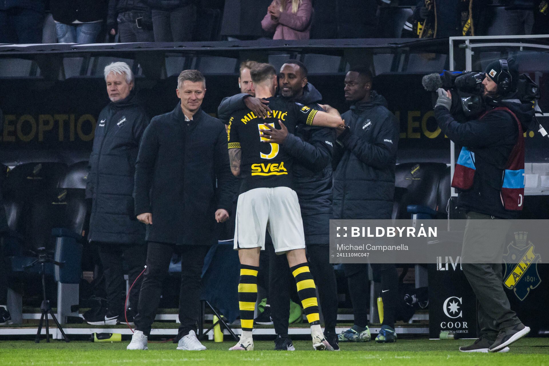 AIKs Alexander Milosevic och assisterande tränare Henok